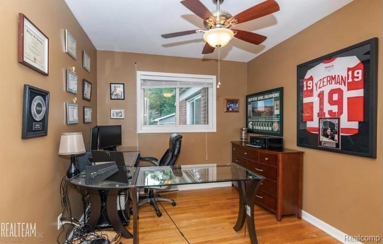 main property photo 14