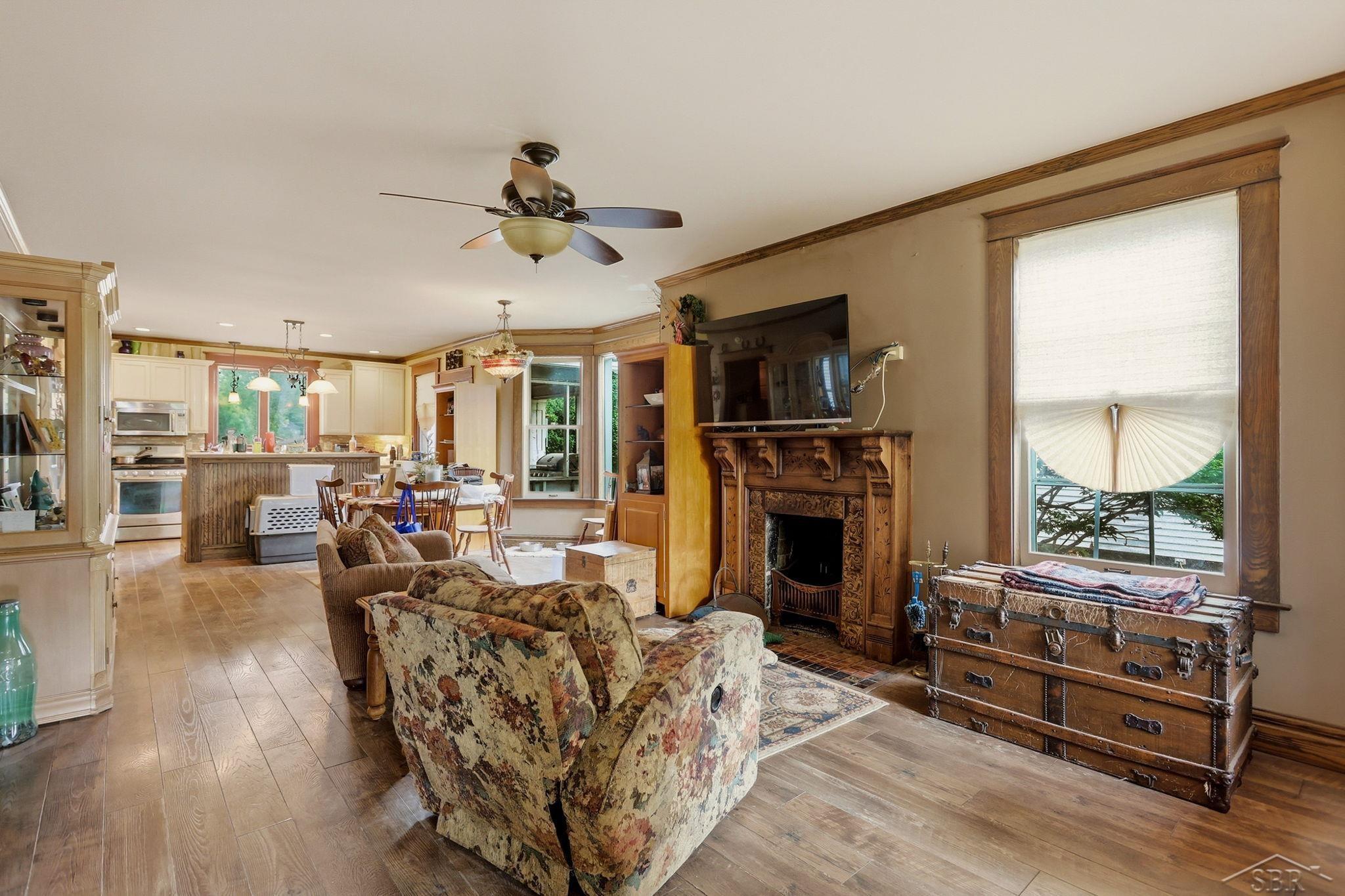 main property photo 7