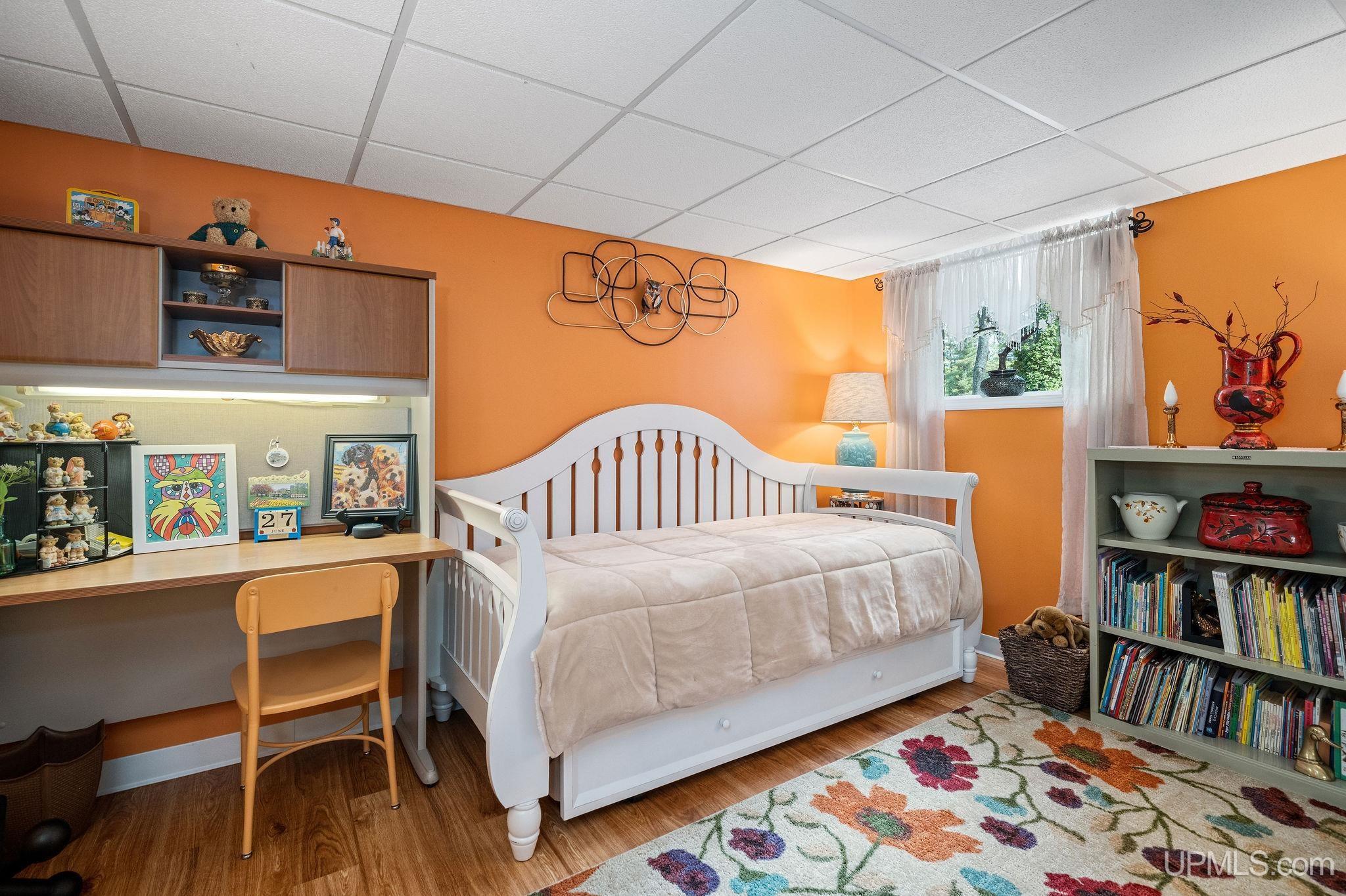 main property photo 37