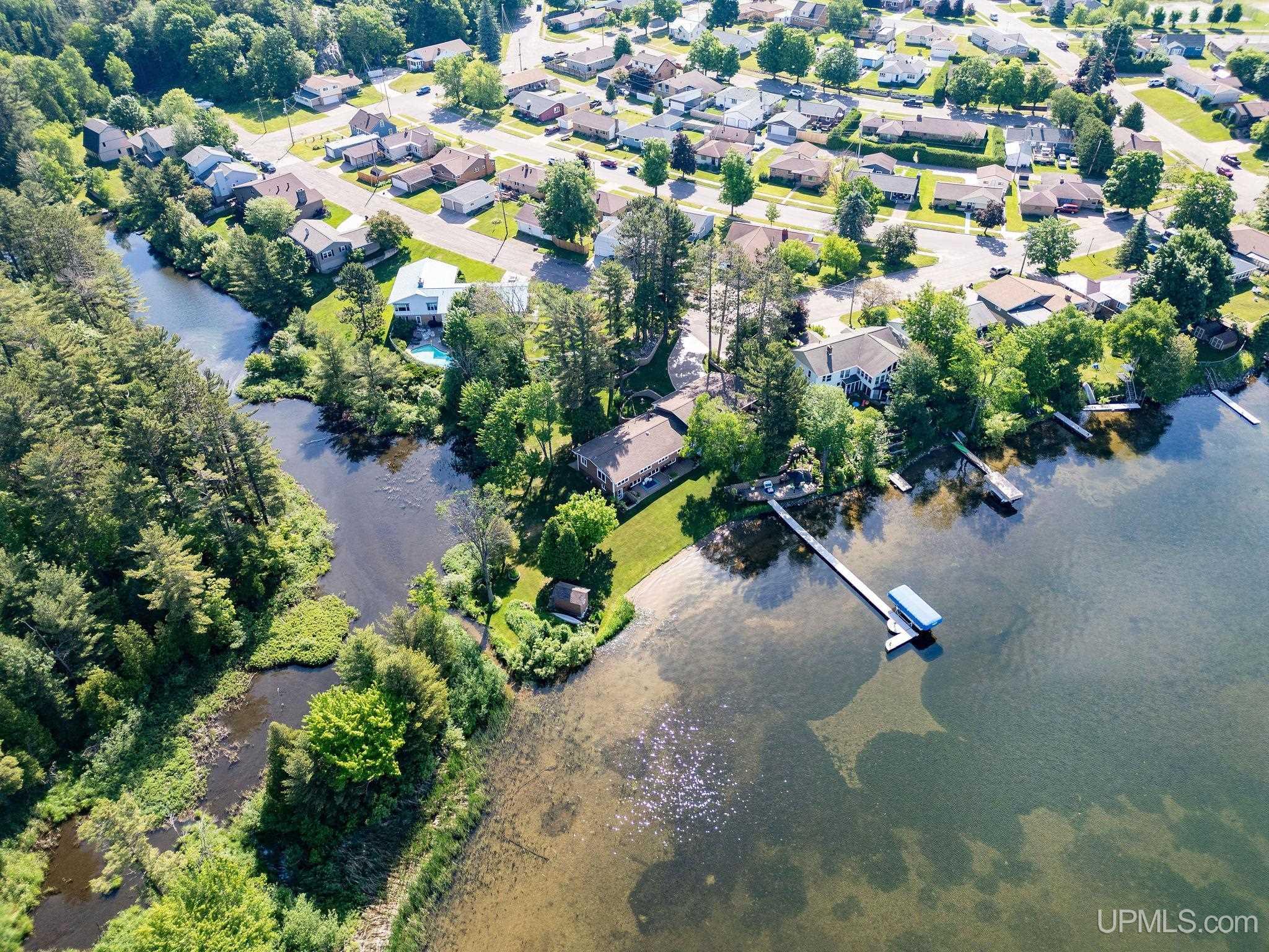 main property photo 76