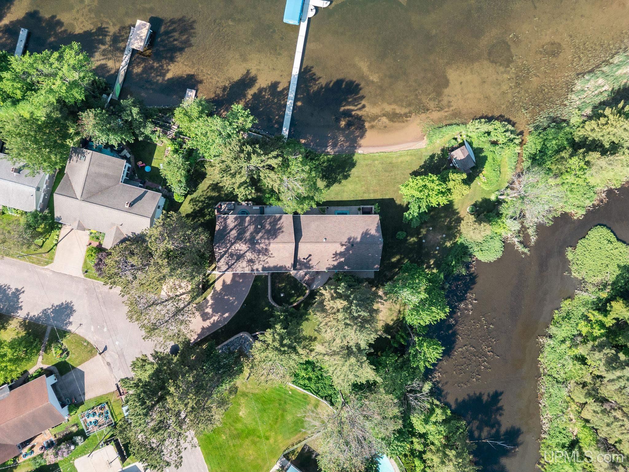 main property photo 79