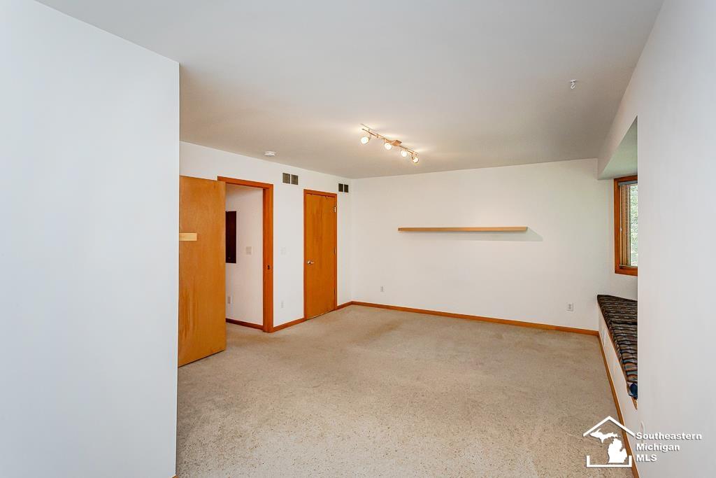 main property photo 65