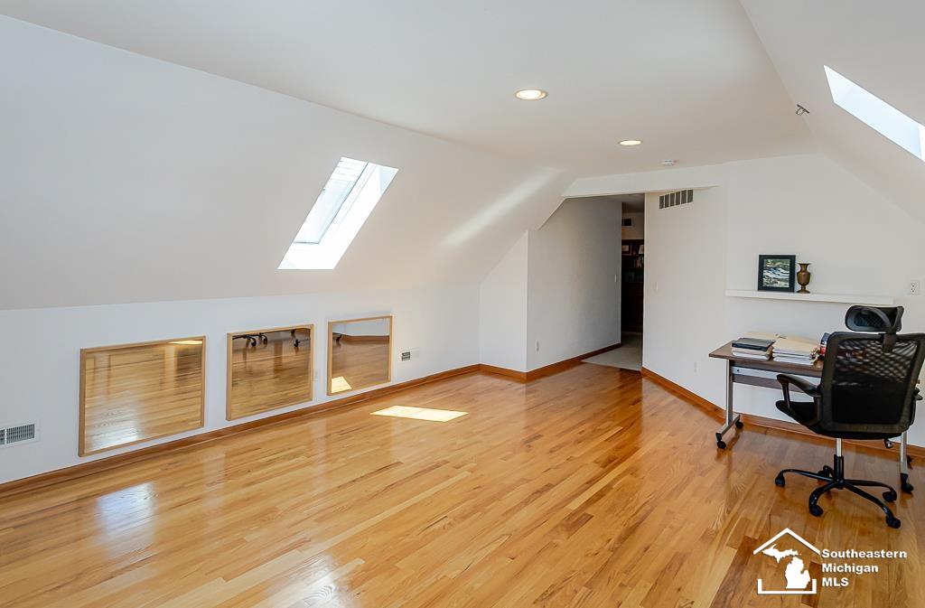 main property photo 69