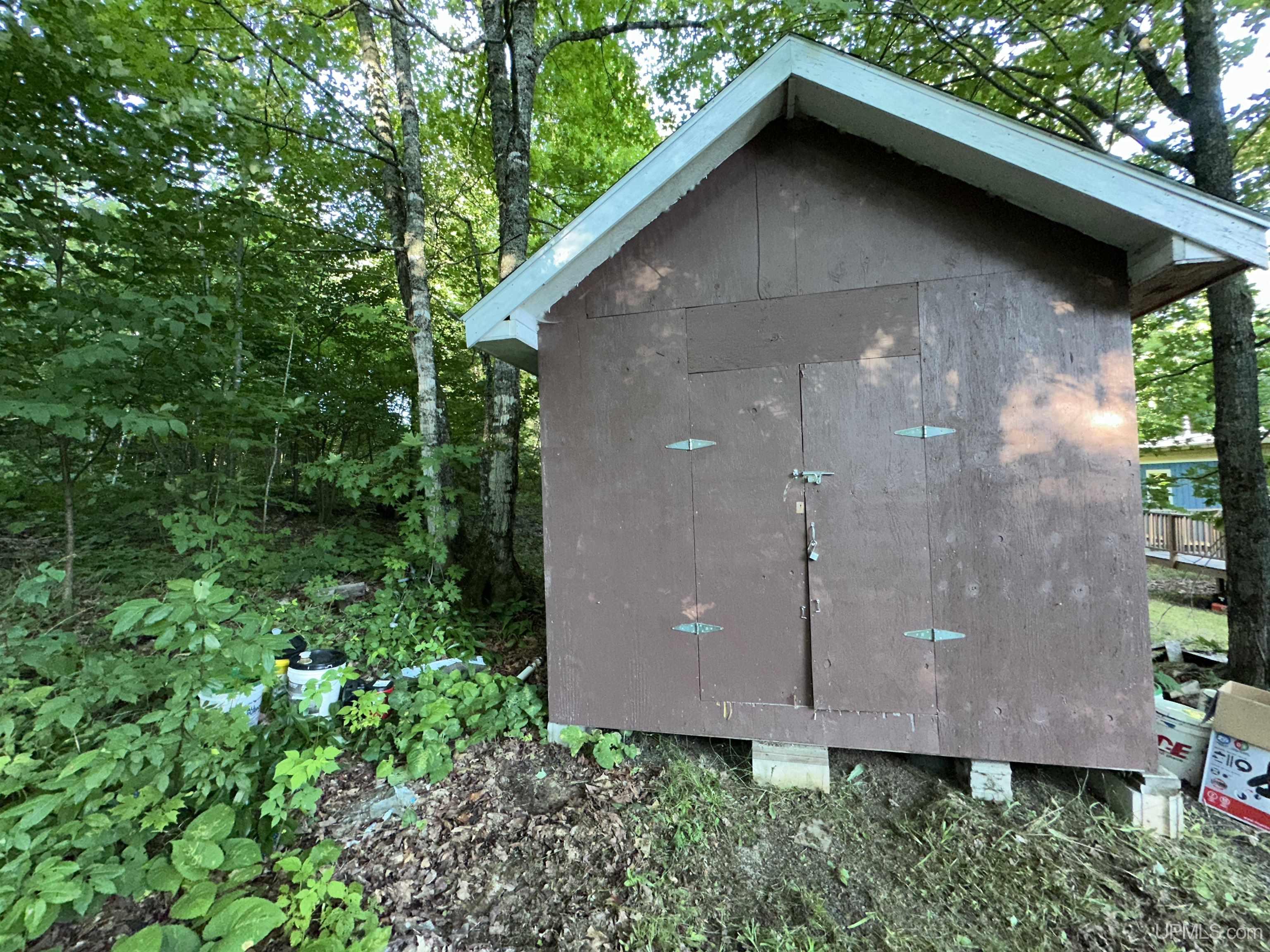 main property photo 14