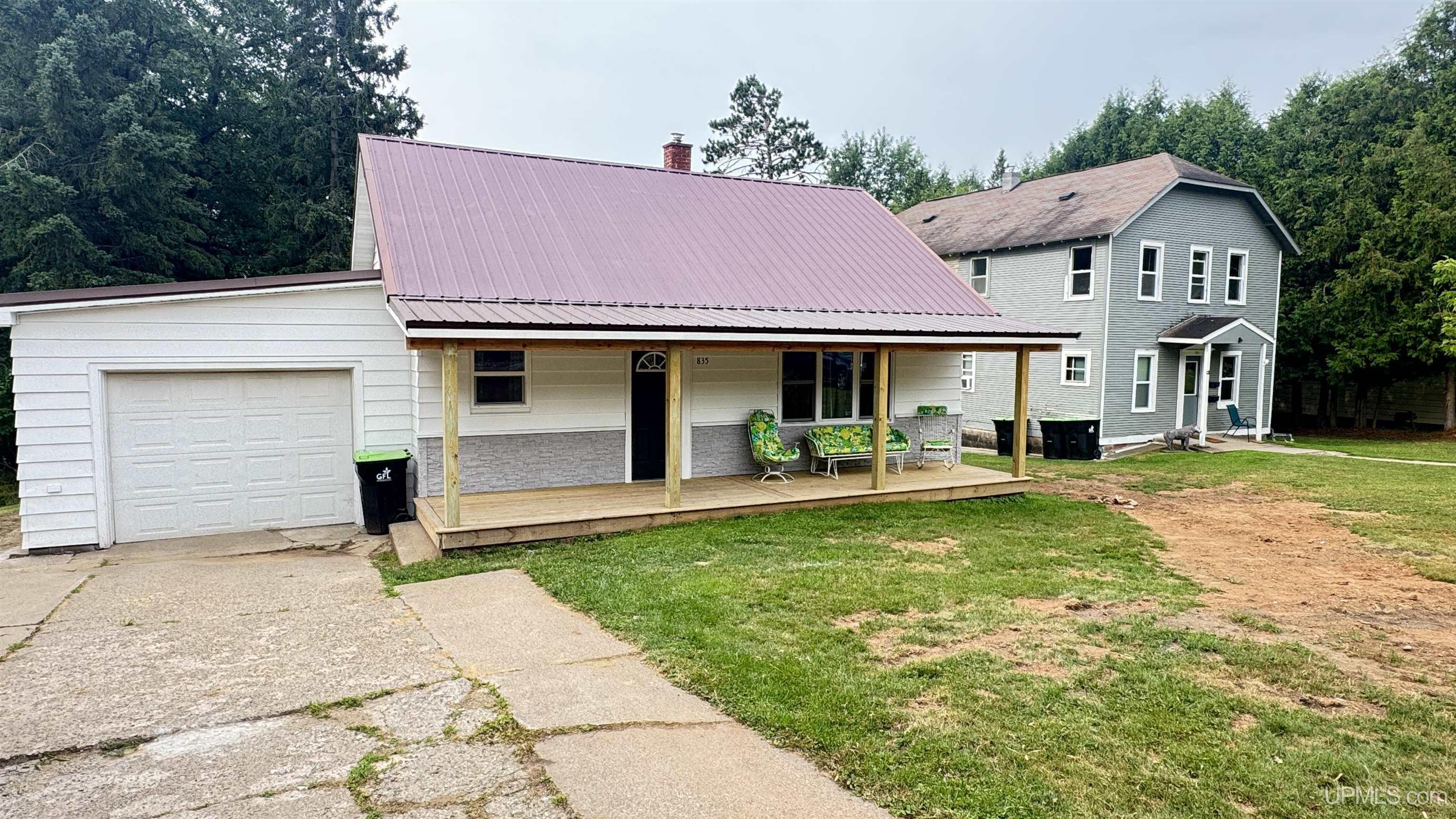 main property photo 2