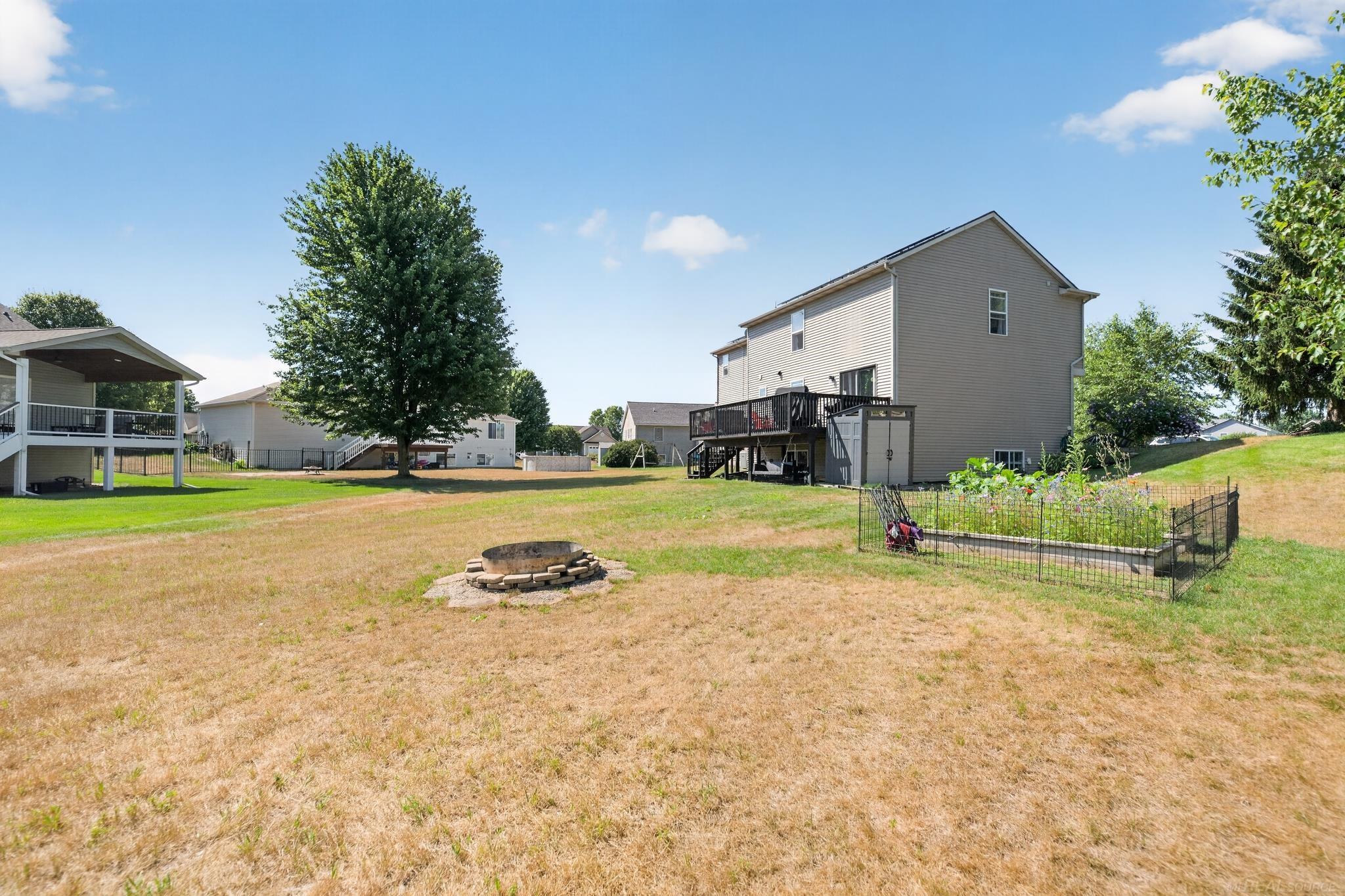 main property photo 4