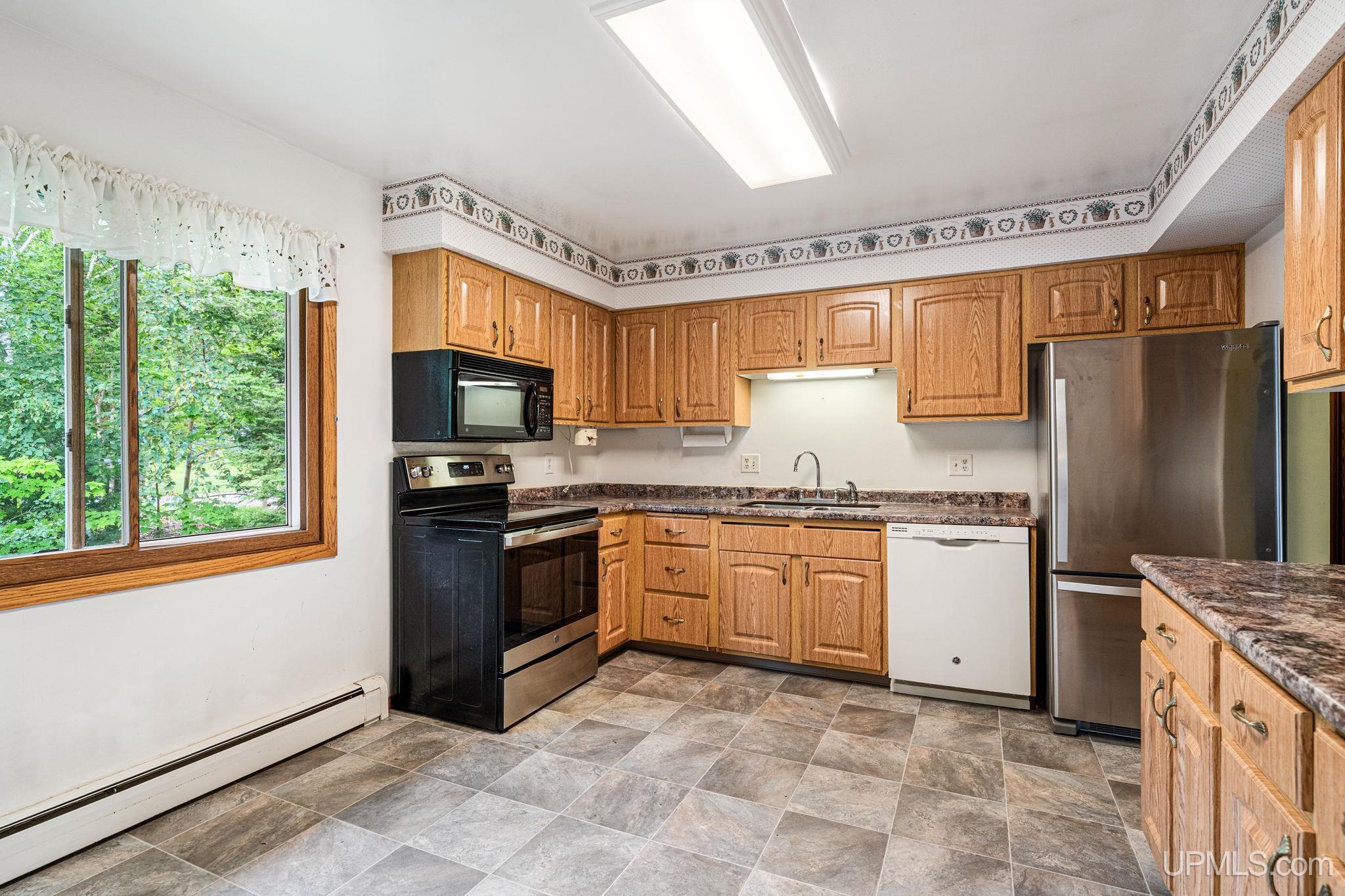 property viewer photo 13
