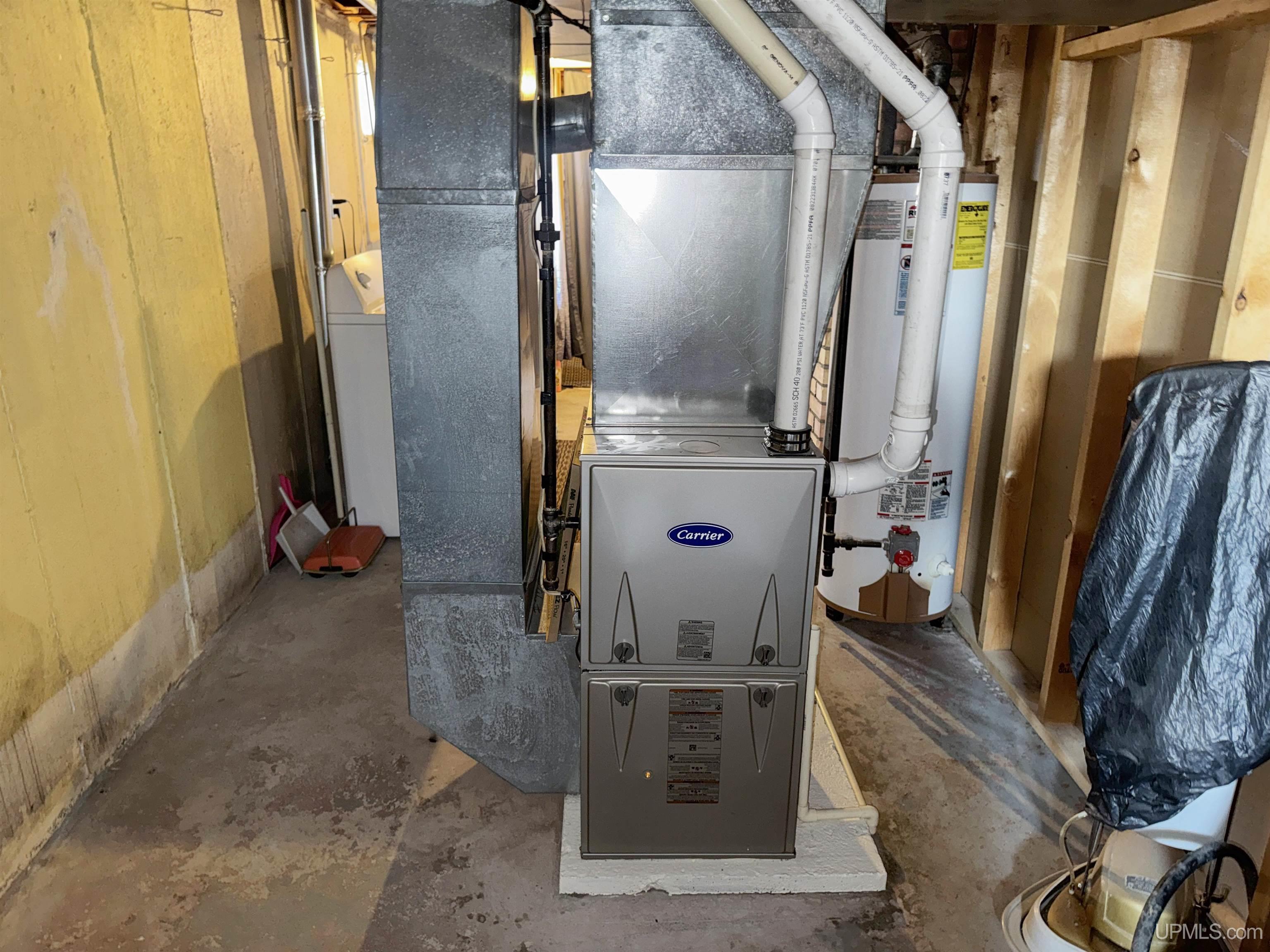 main property photo 17
