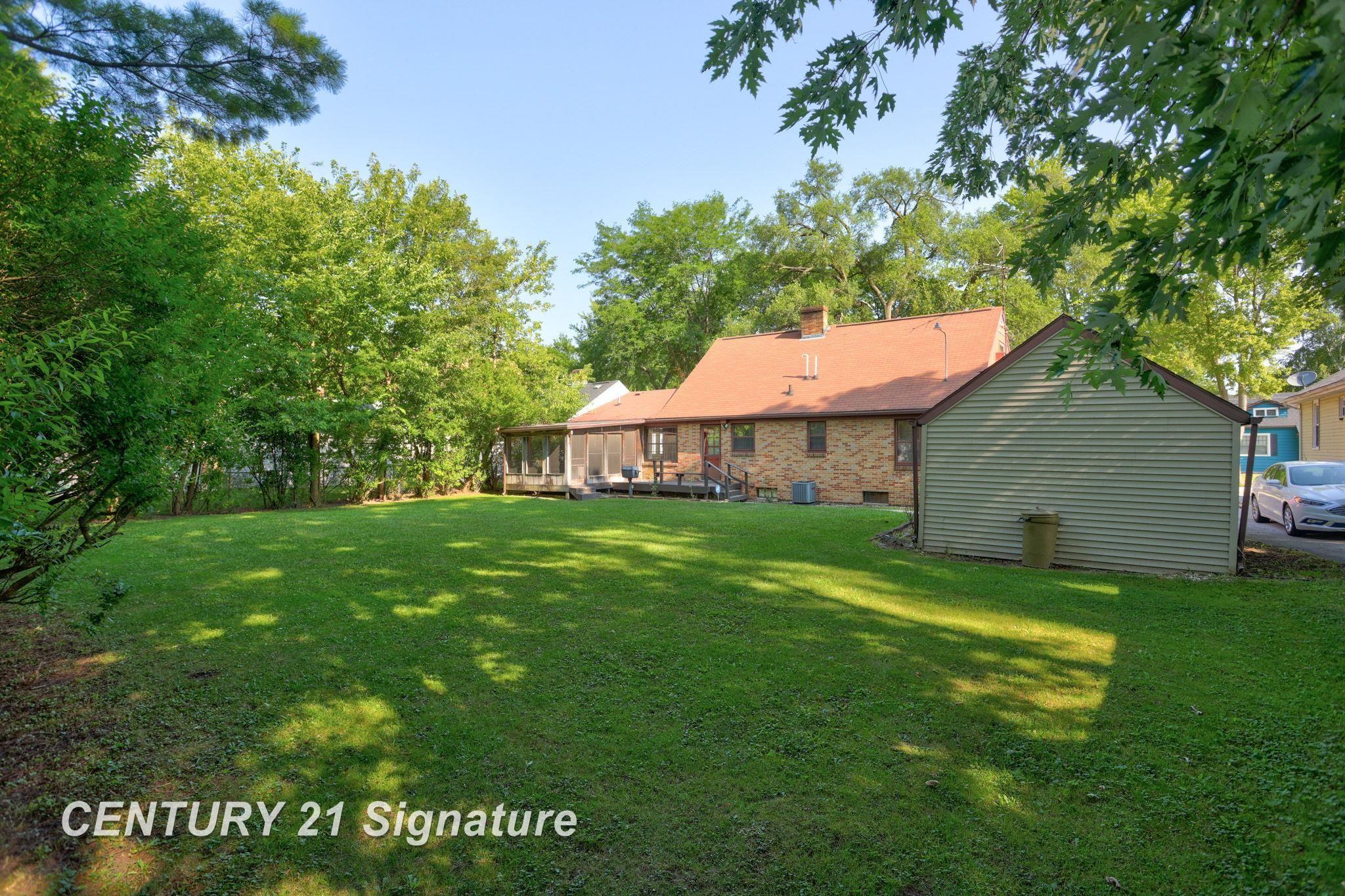 main property photo 32