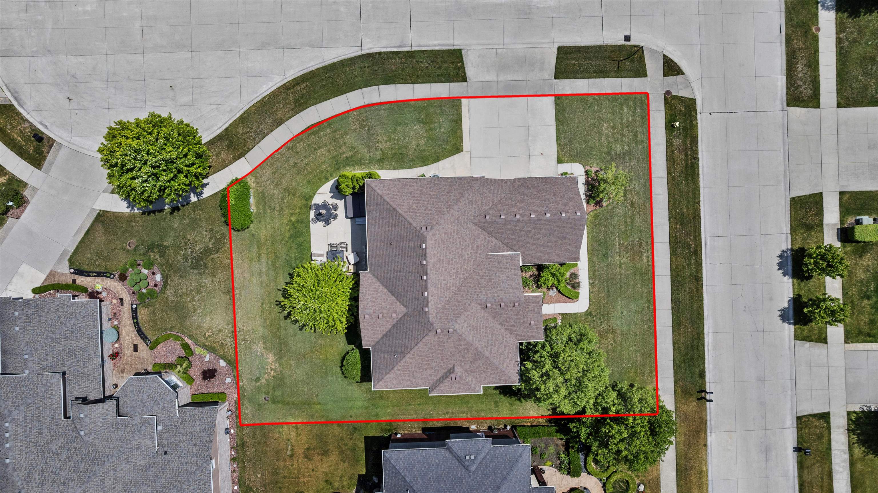 main property photo 59