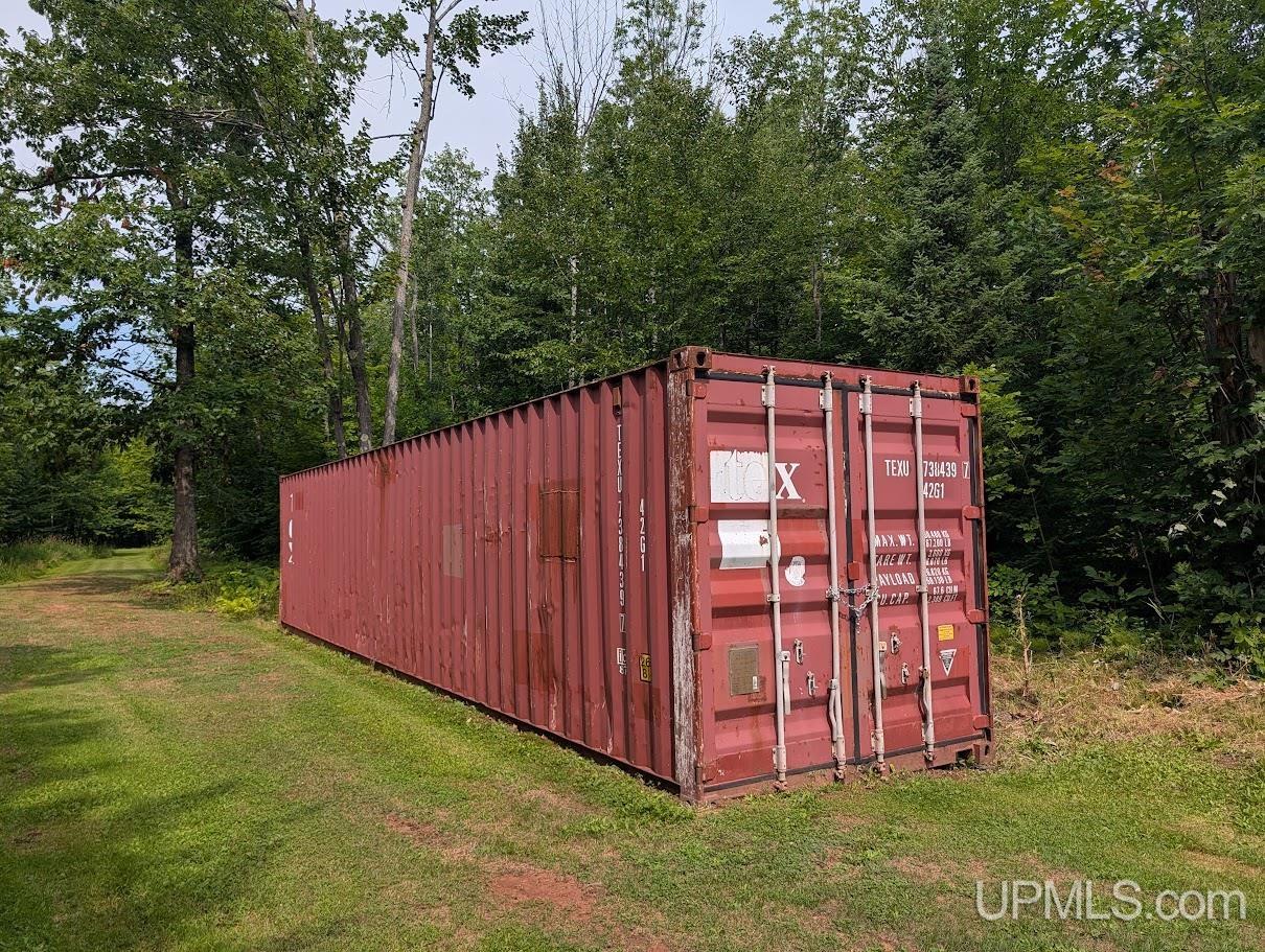 main property photo 43