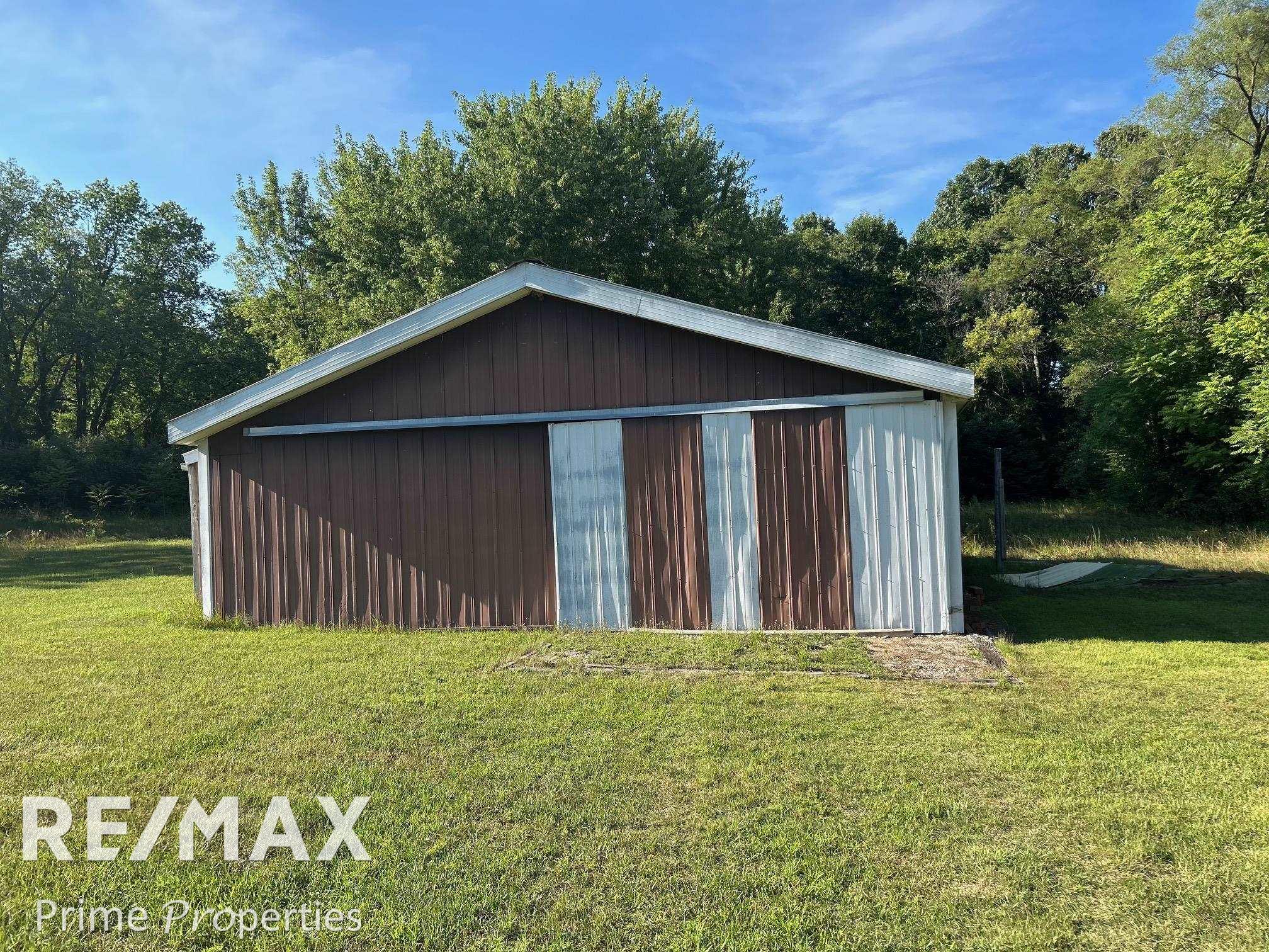 main property photo 44