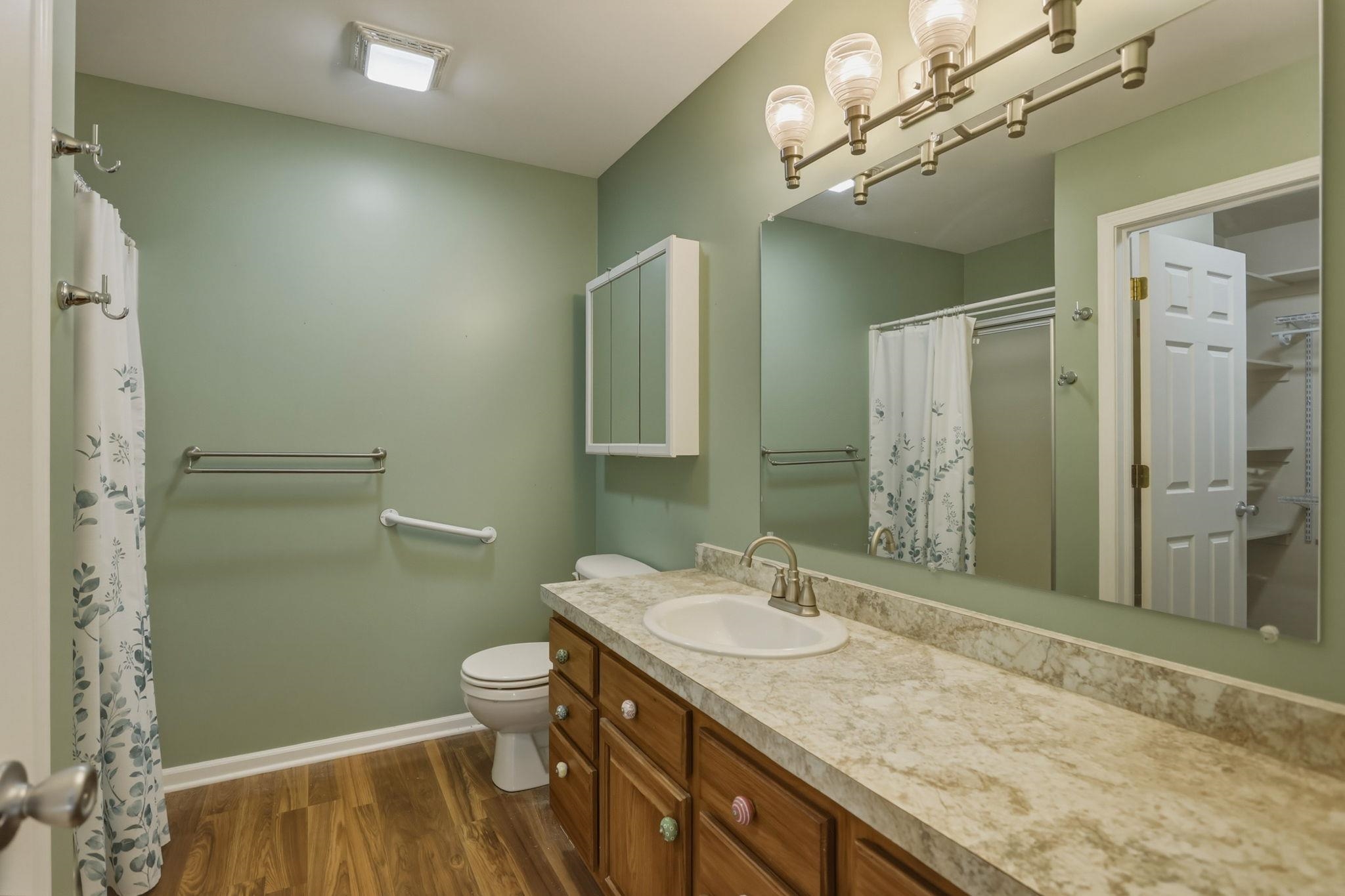 main property photo 21