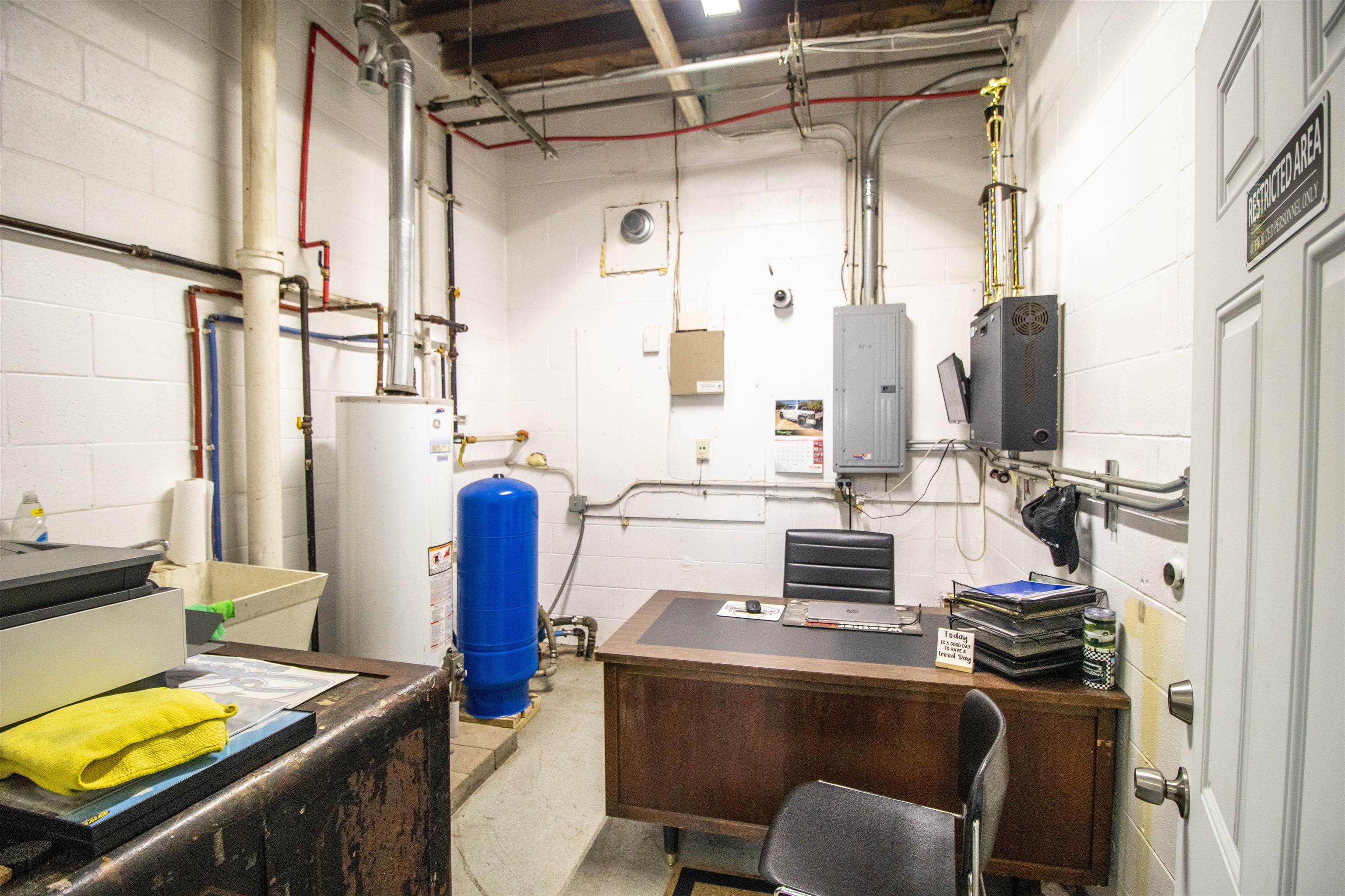 main property photo 4