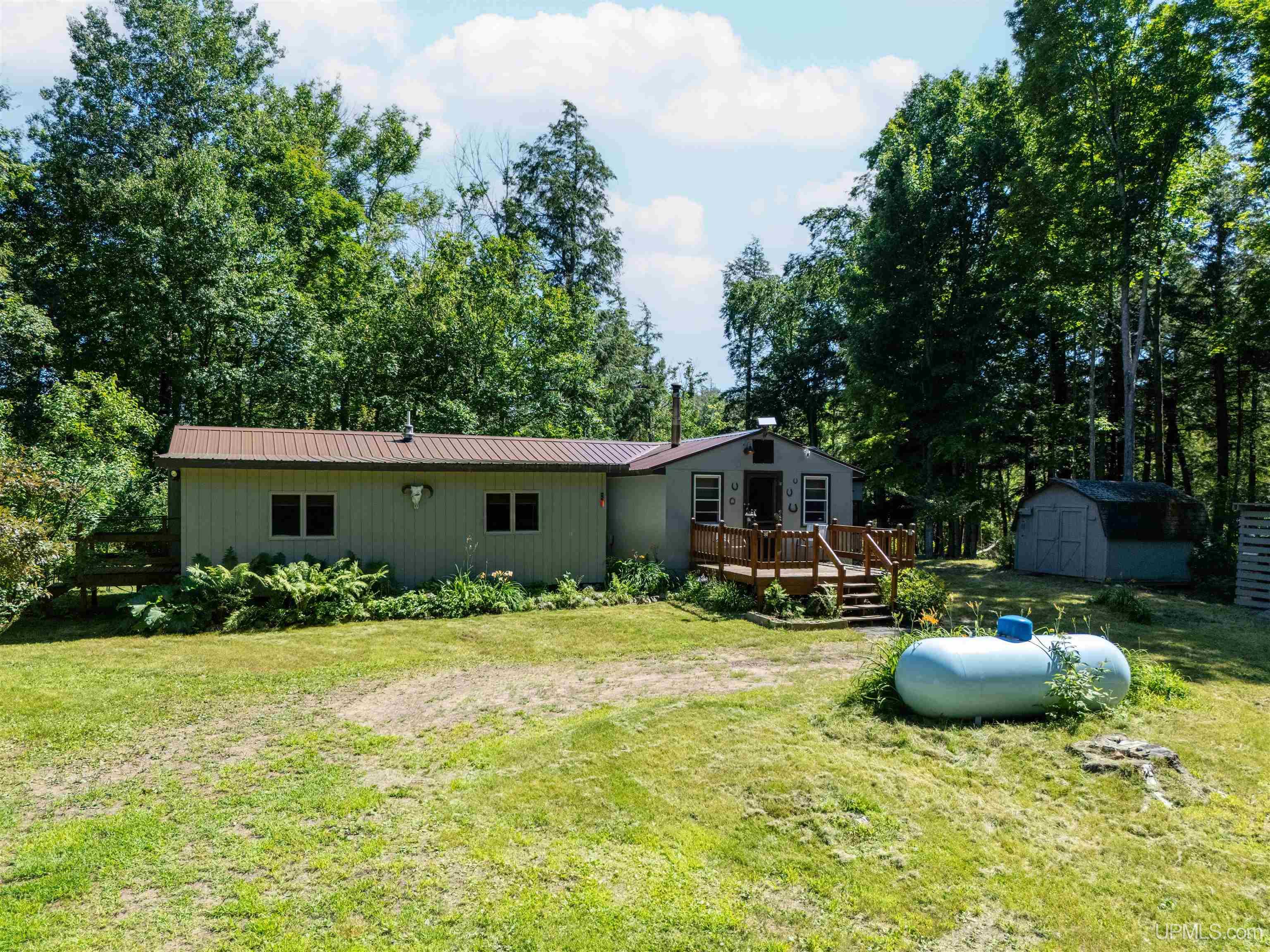 main property photo 24