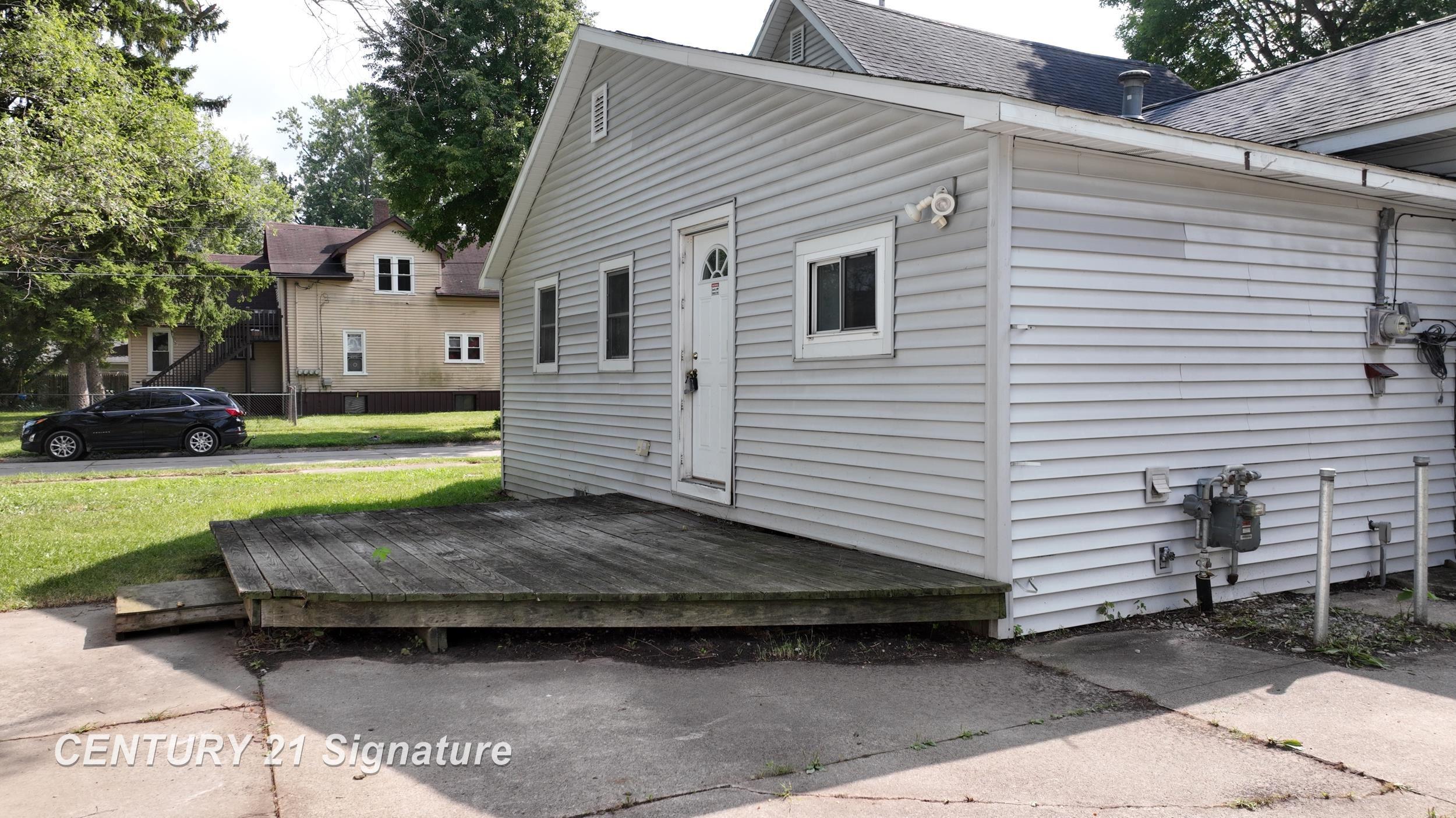 main property photo 5