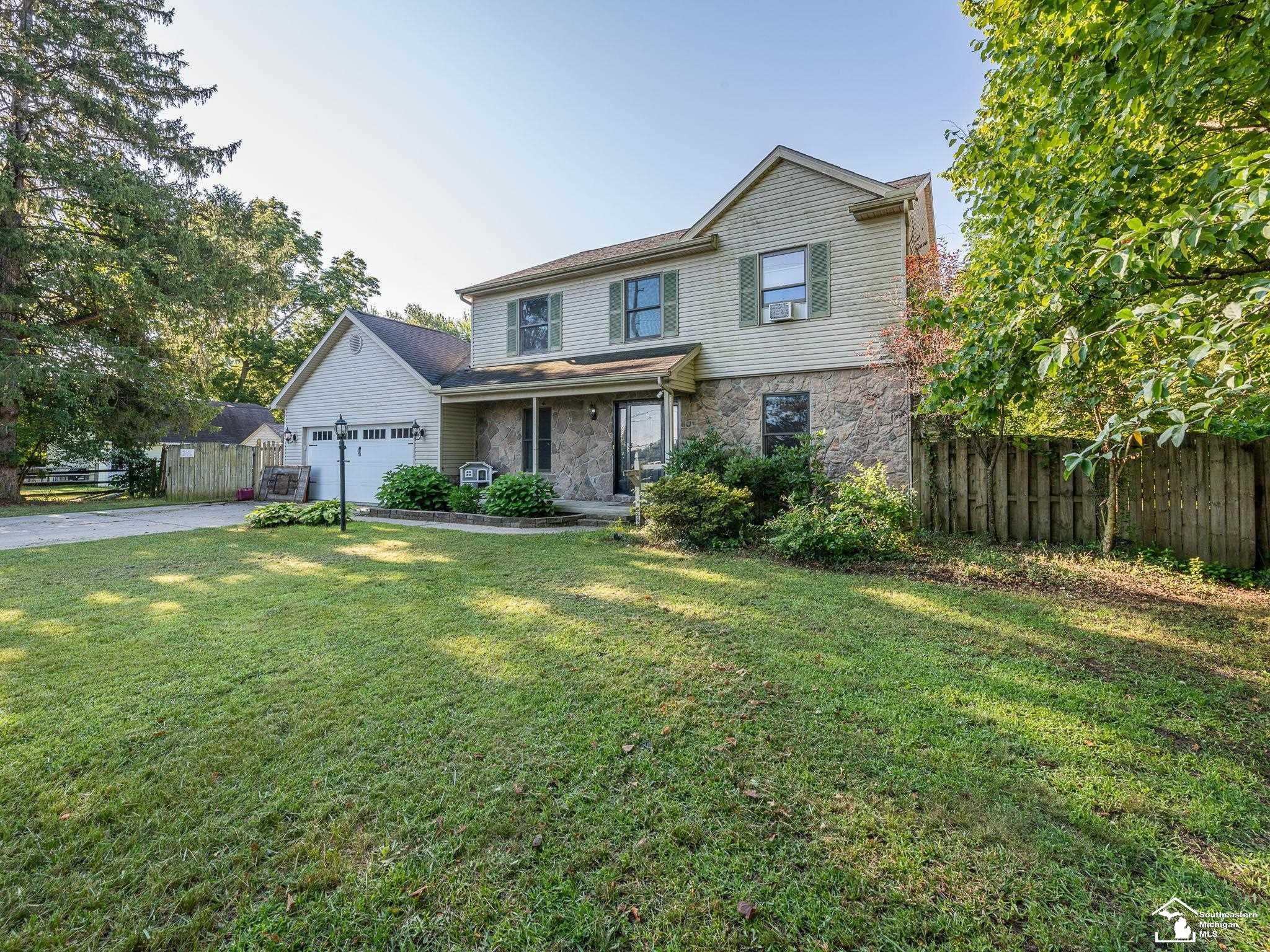 main property photo 30