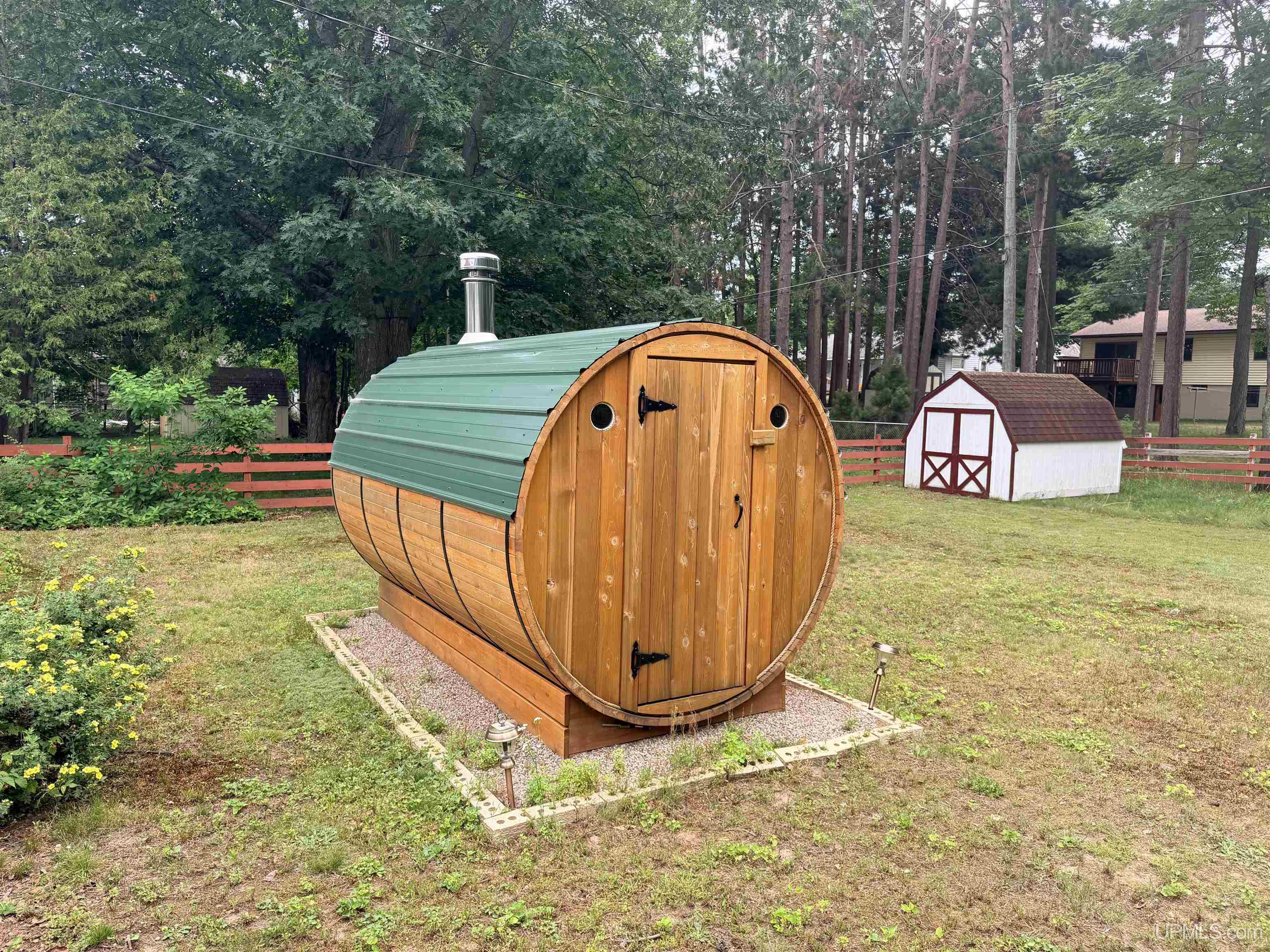 property viewer photo 4