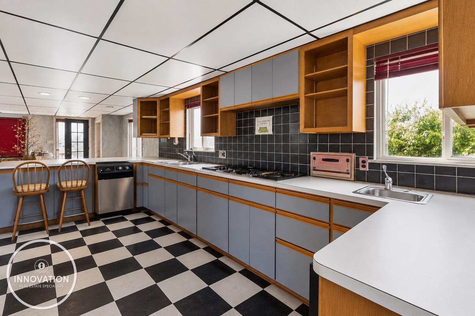main property photo 54