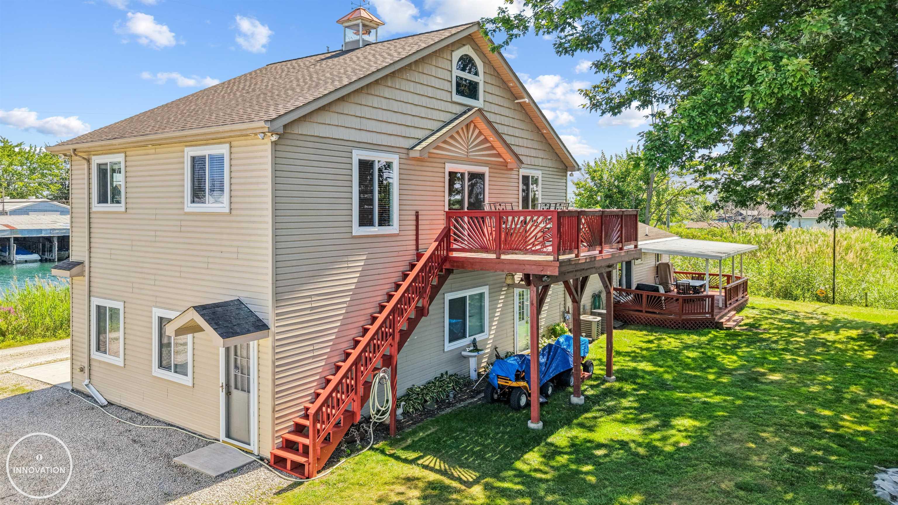 main property photo 9