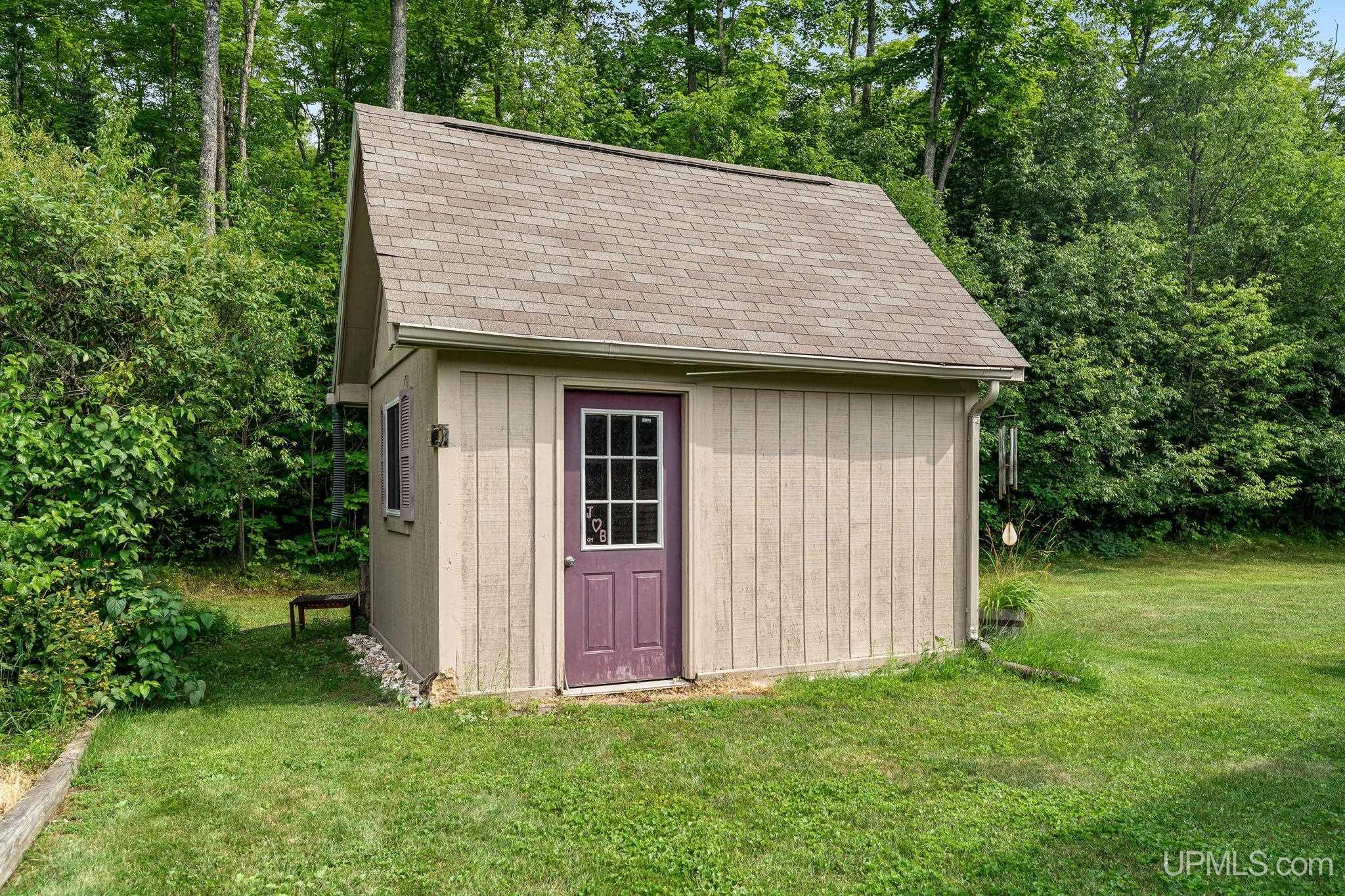 main property photo 44