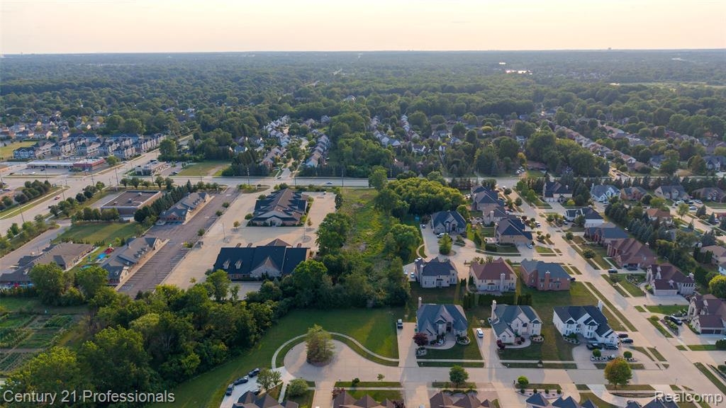 main property photo 8