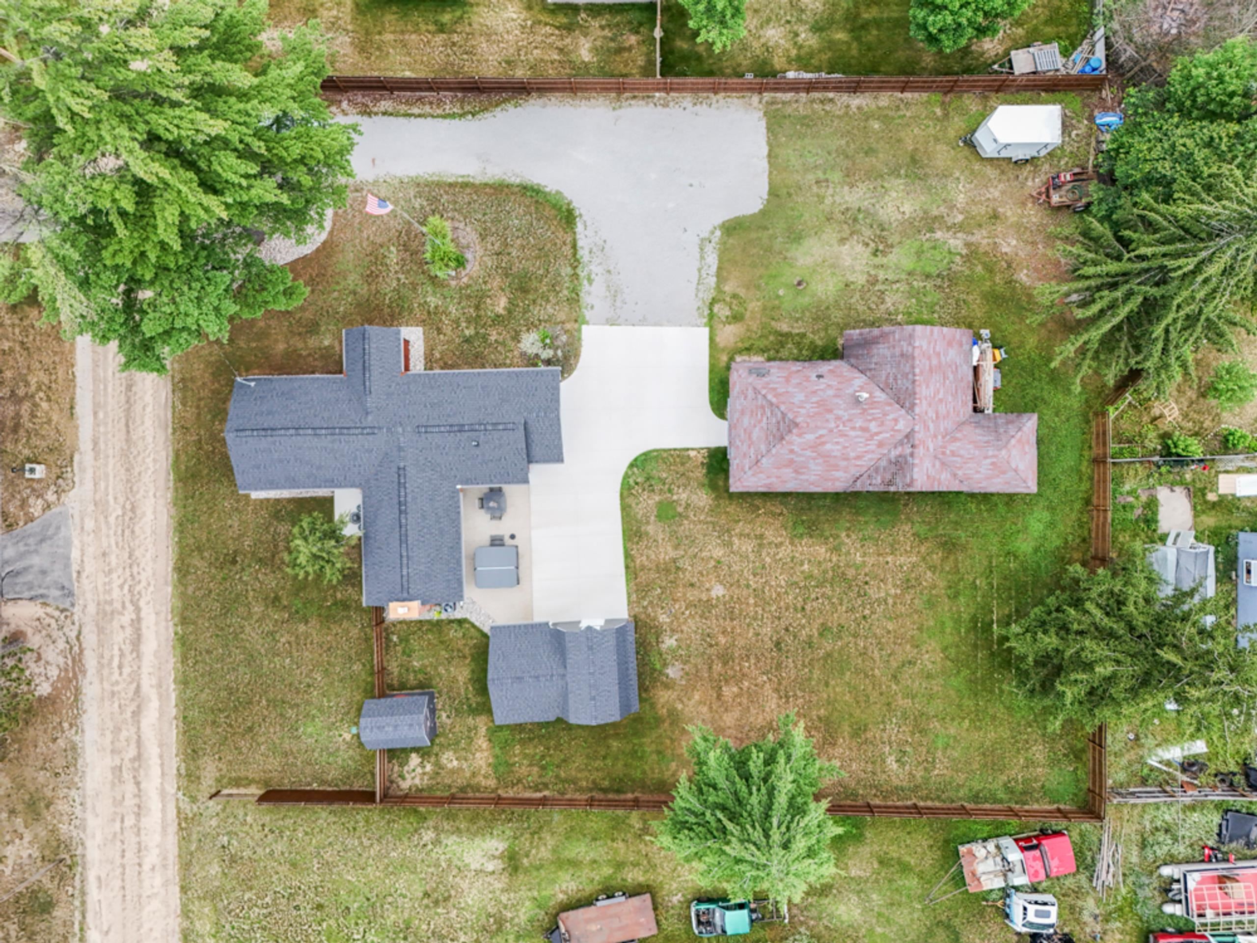 main property photo 59