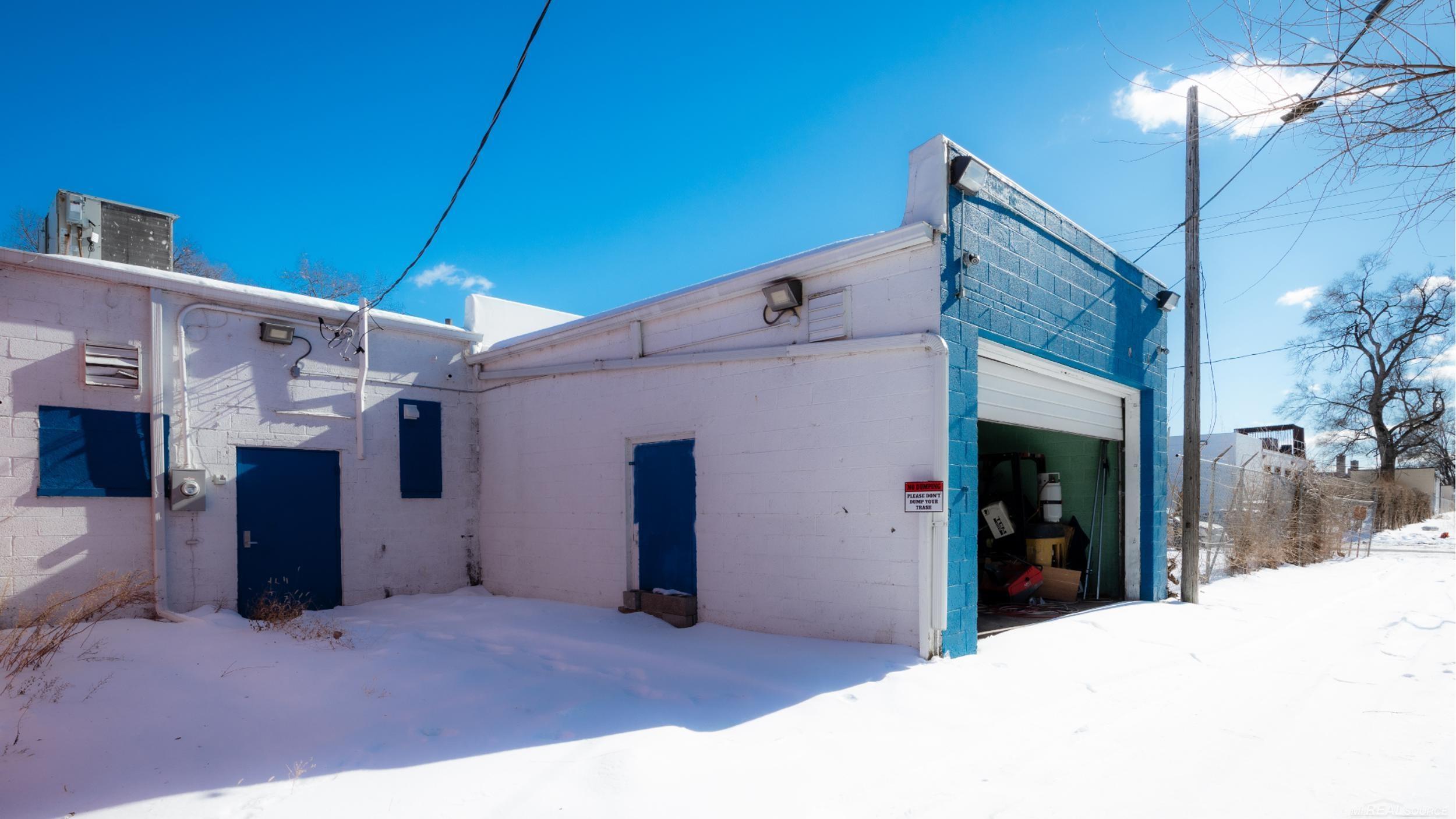 main property photo 33