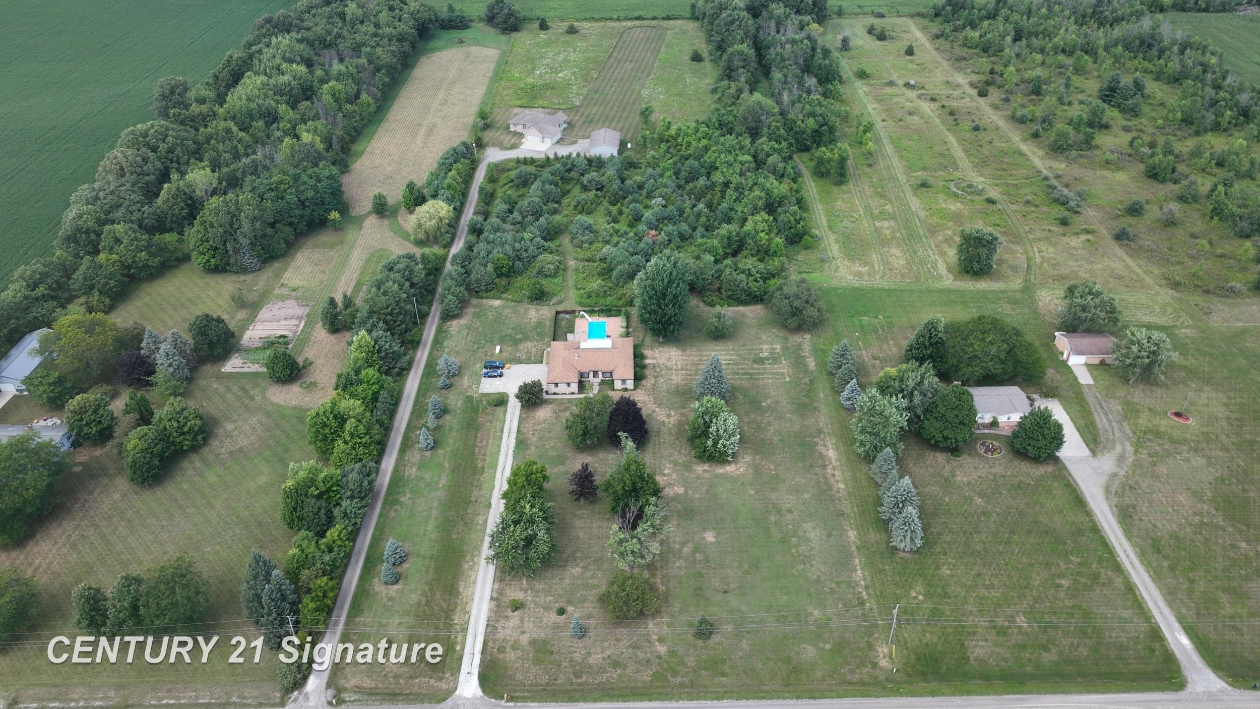main property photo 59