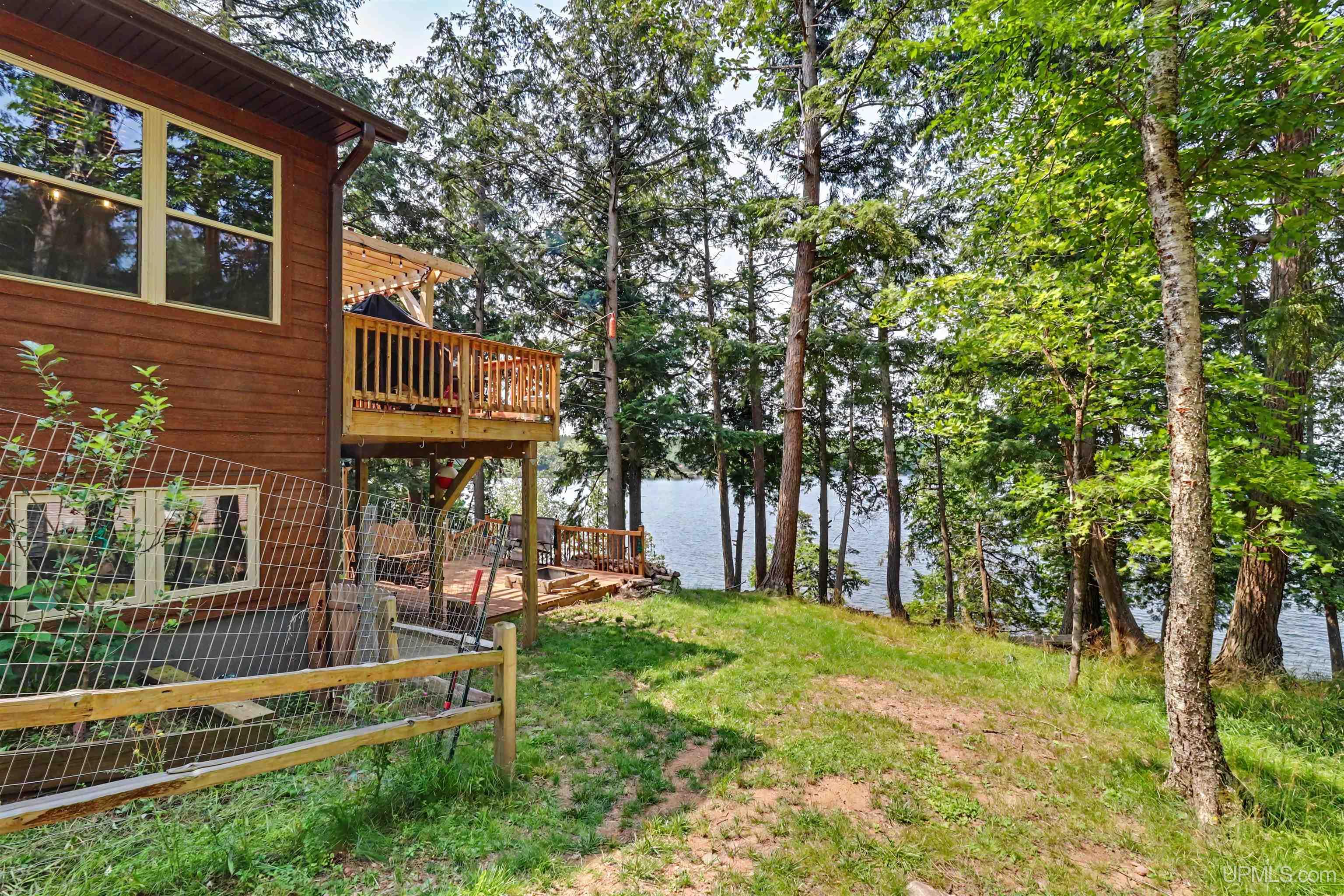 main property photo 28