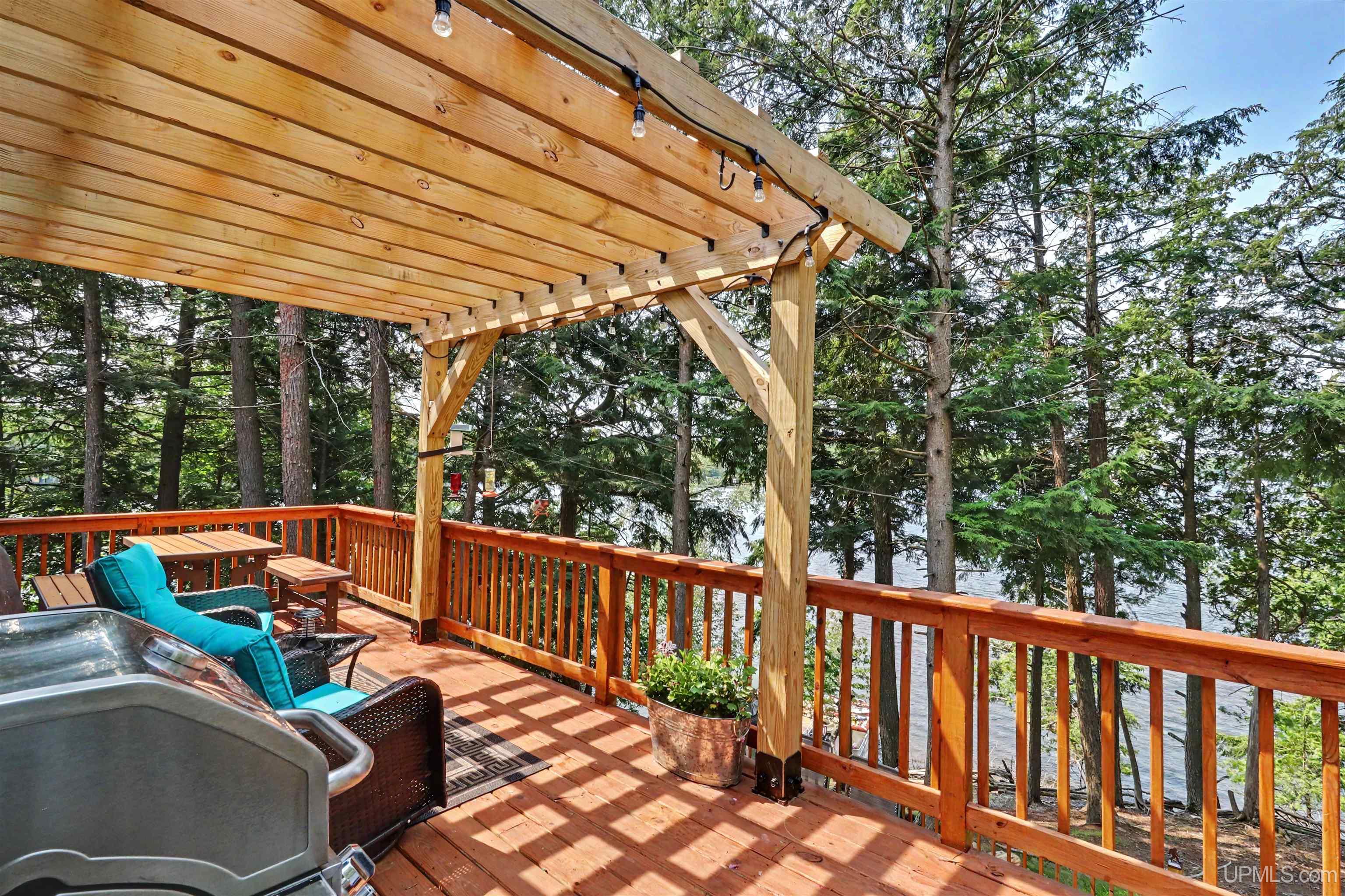 main property photo 30