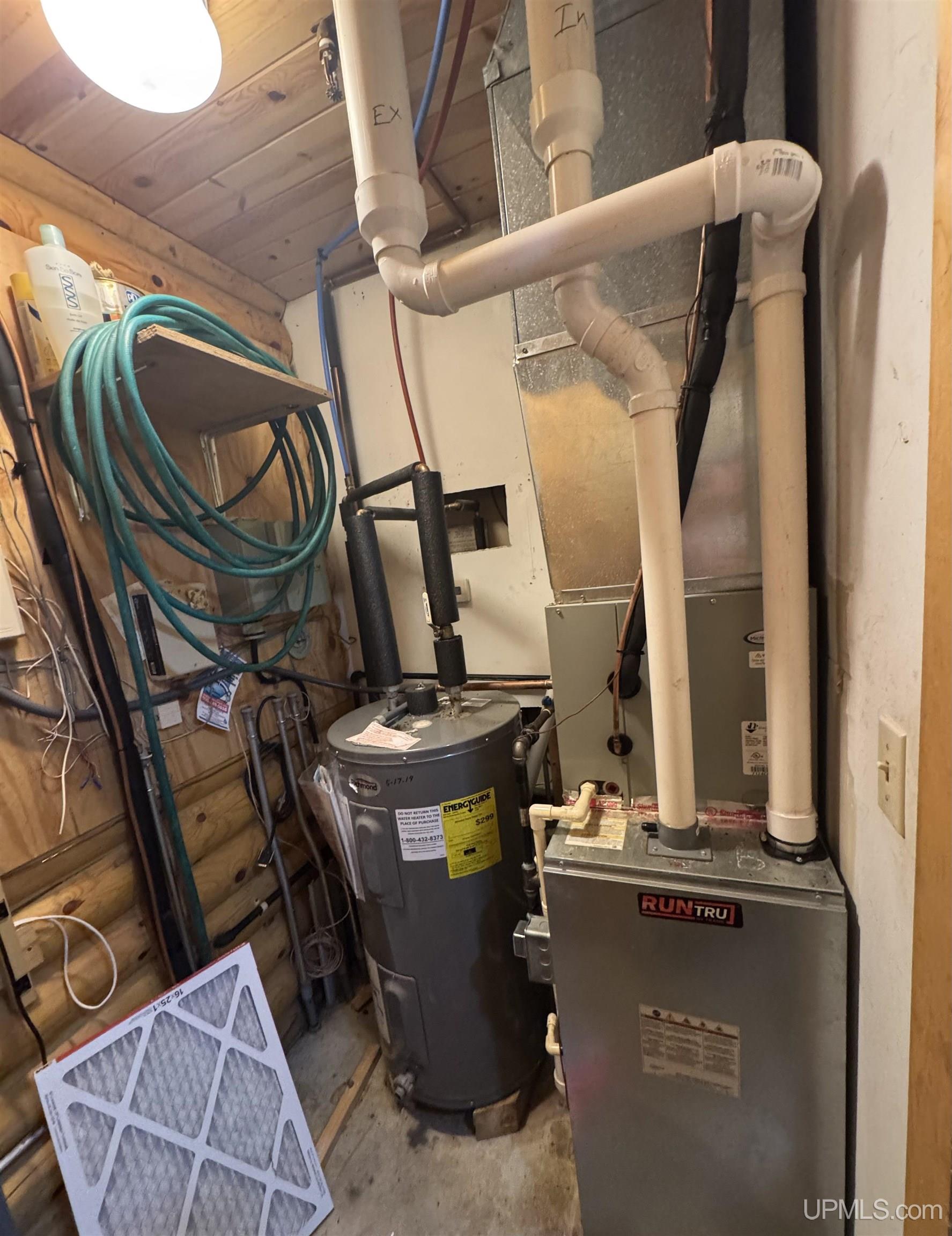 main property photo 13