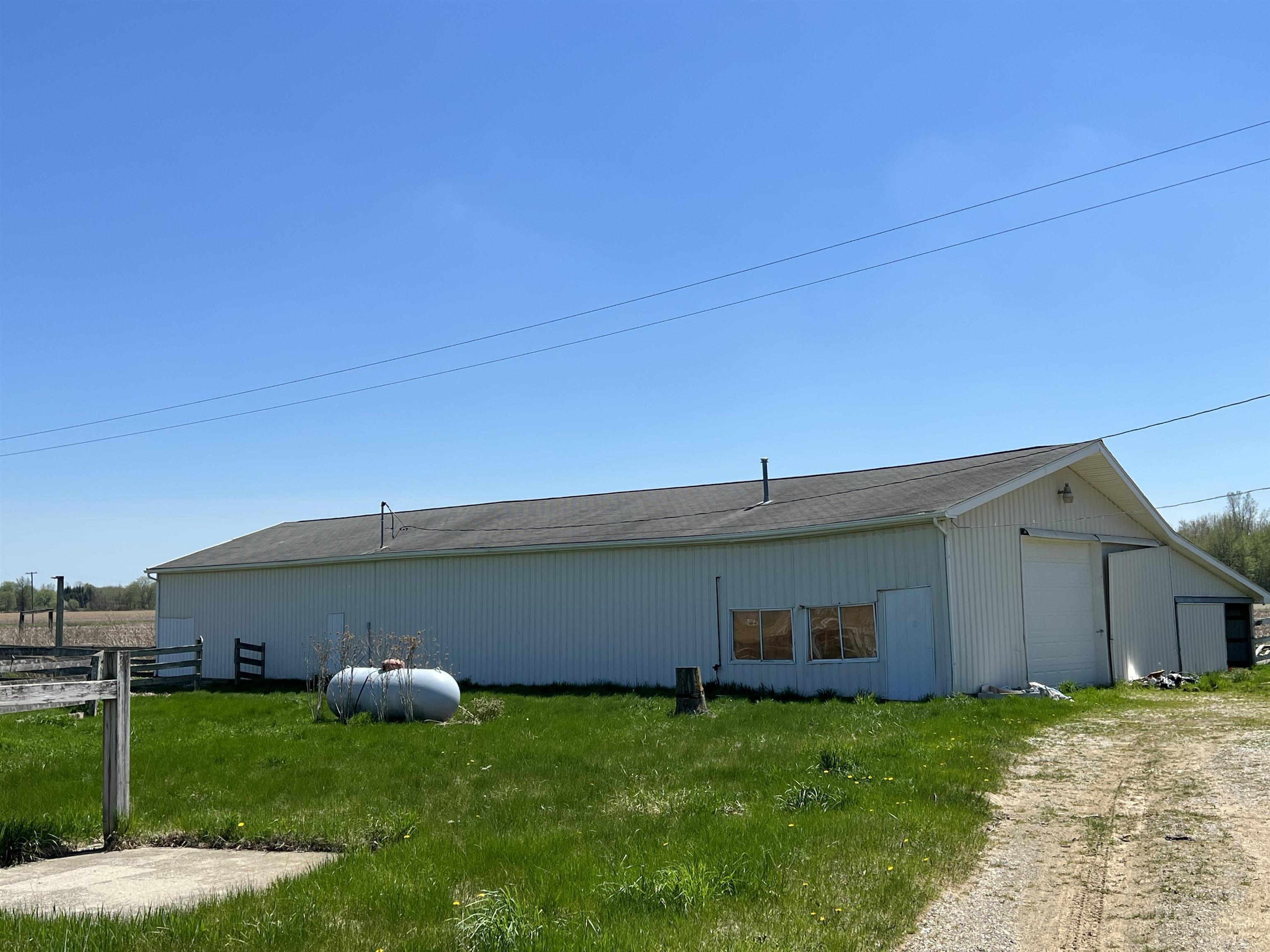 main property photo 38