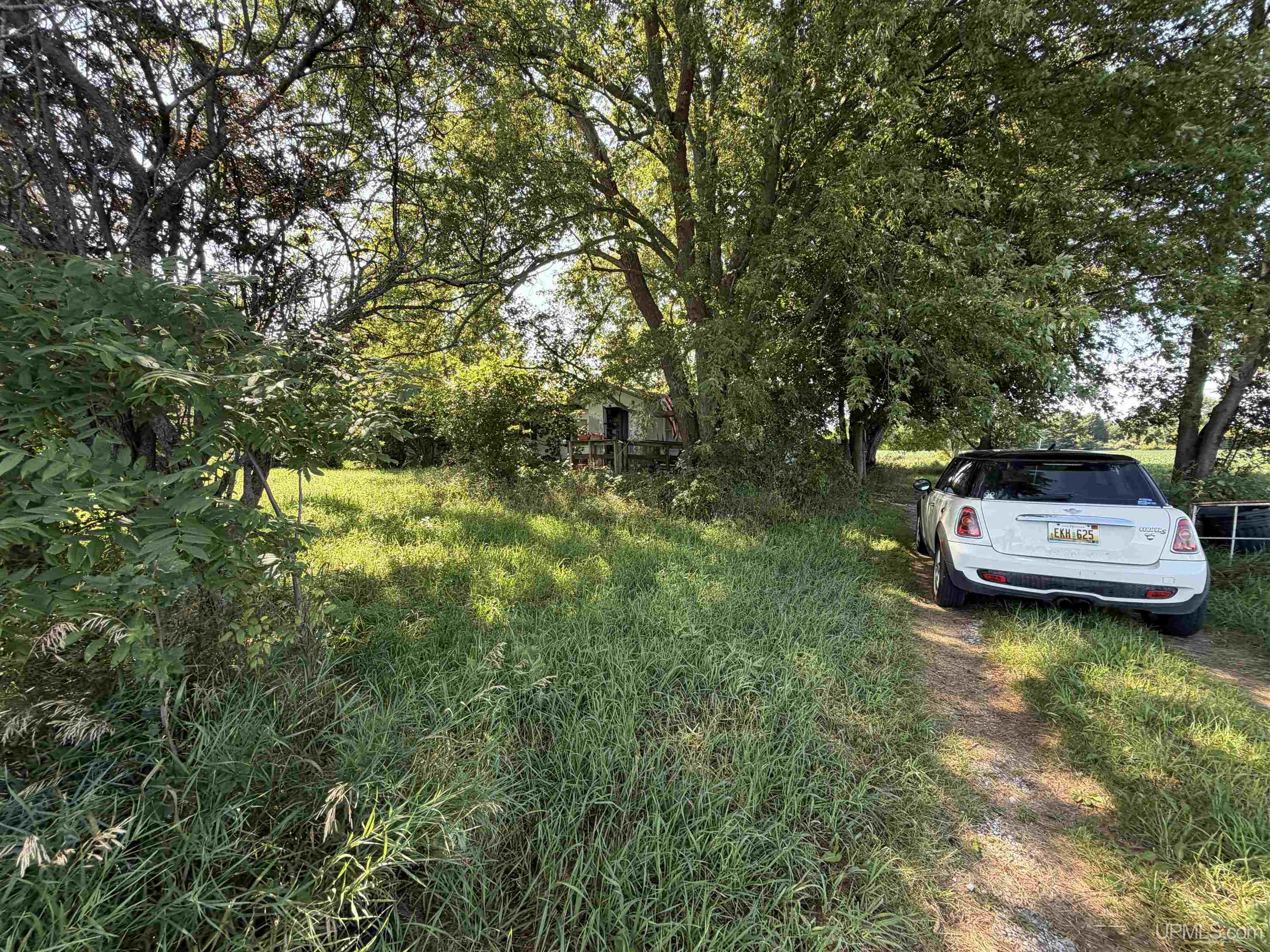 main property photo 44