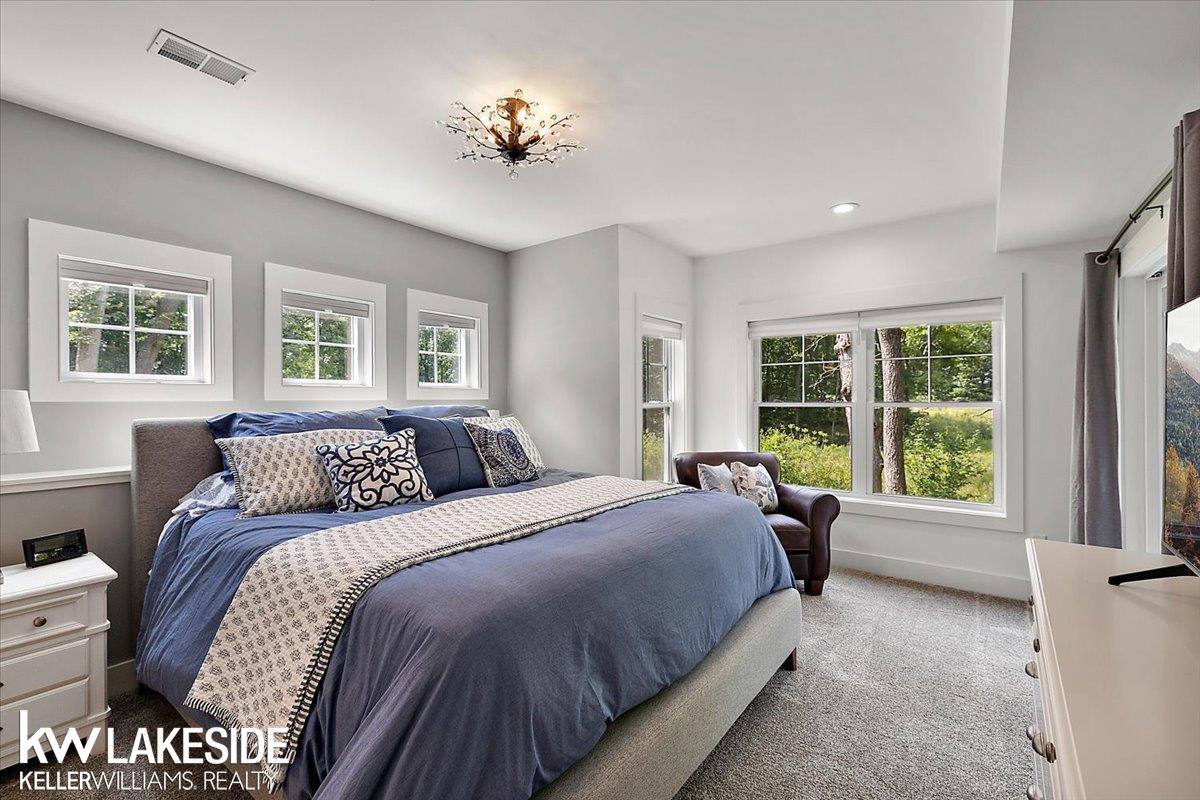 main property photo 81