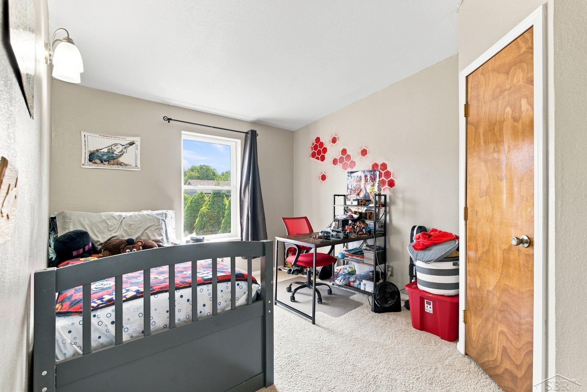 main property photo 24