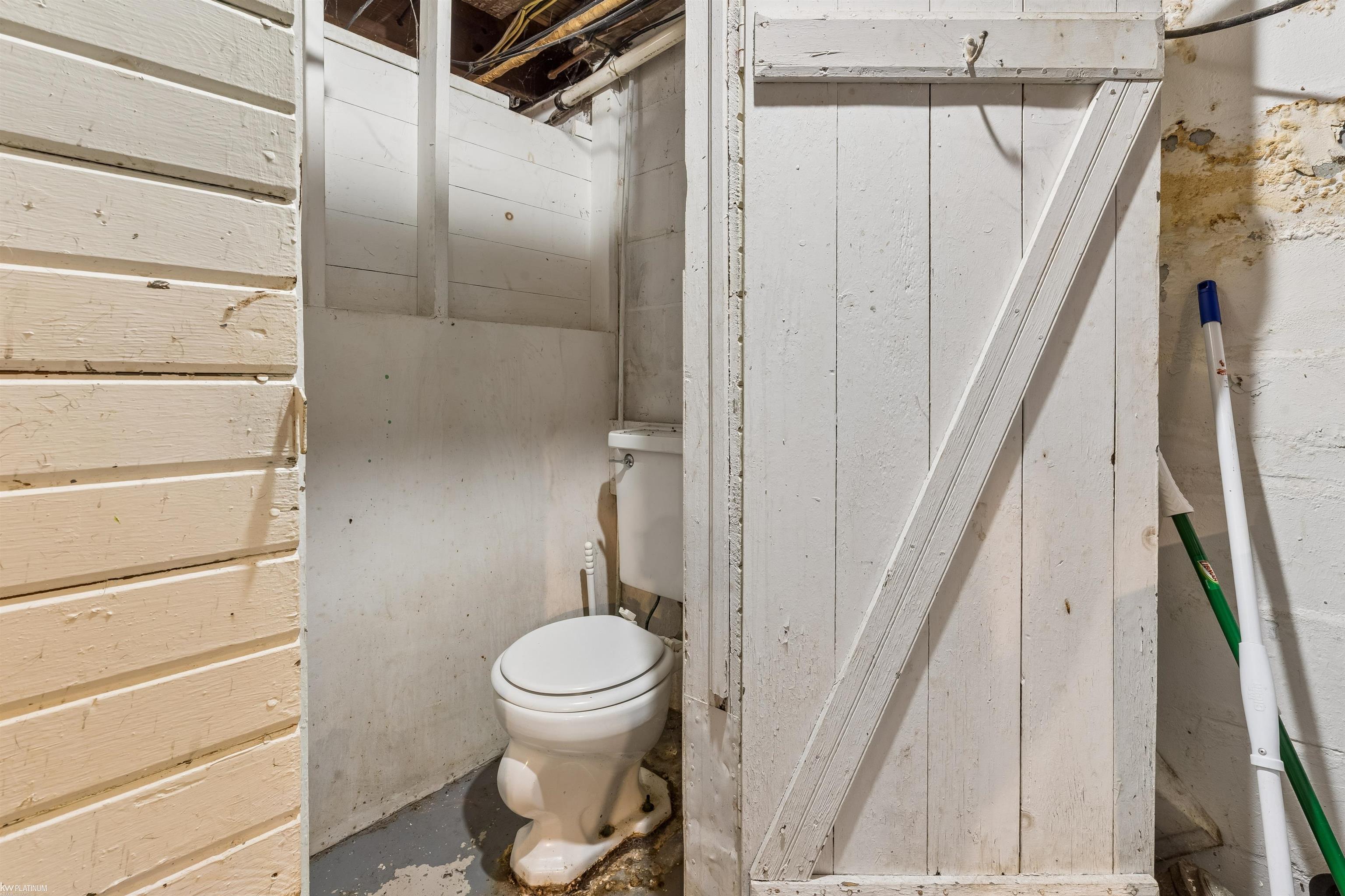 main property photo 17