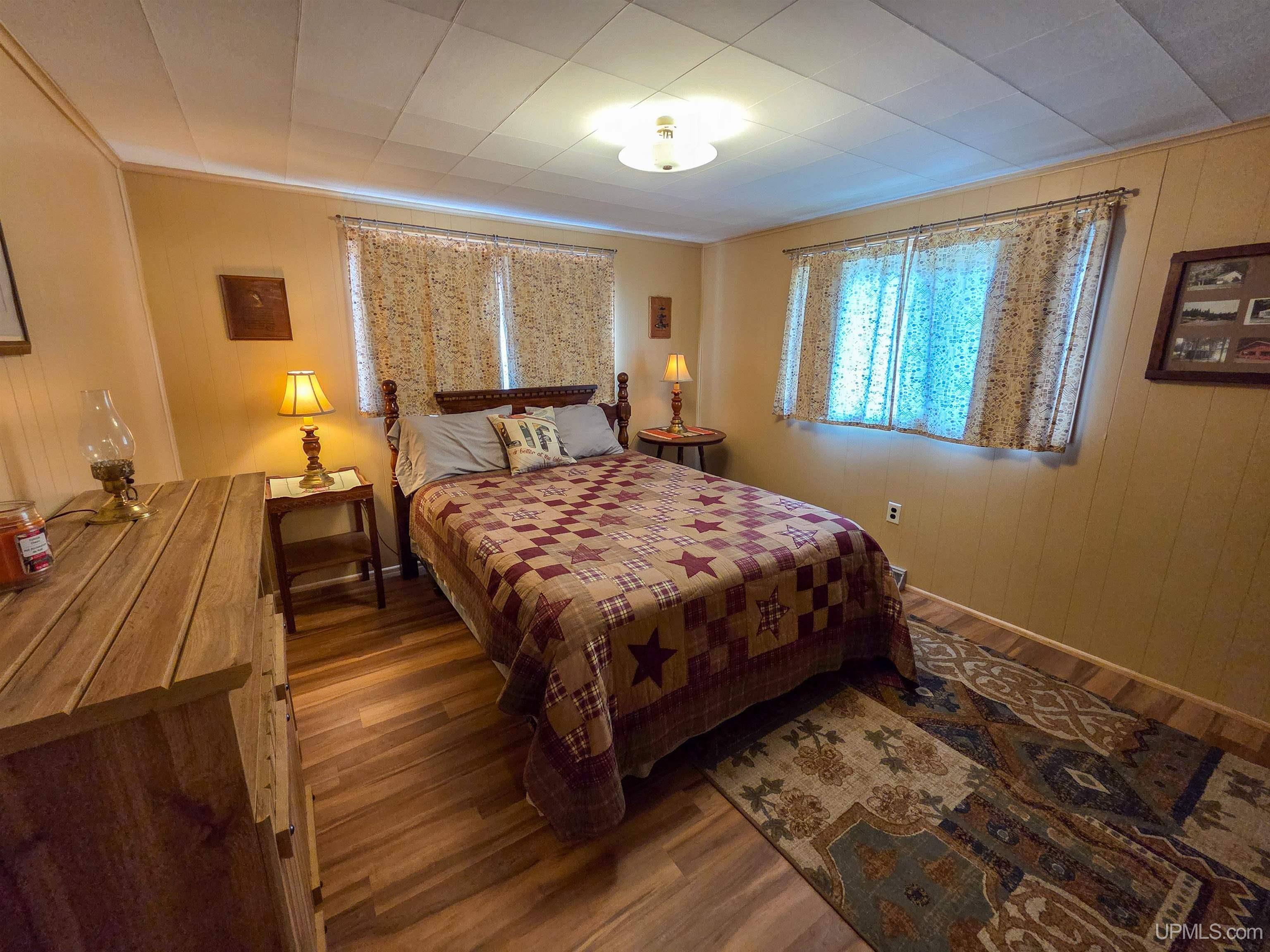main property photo 18
