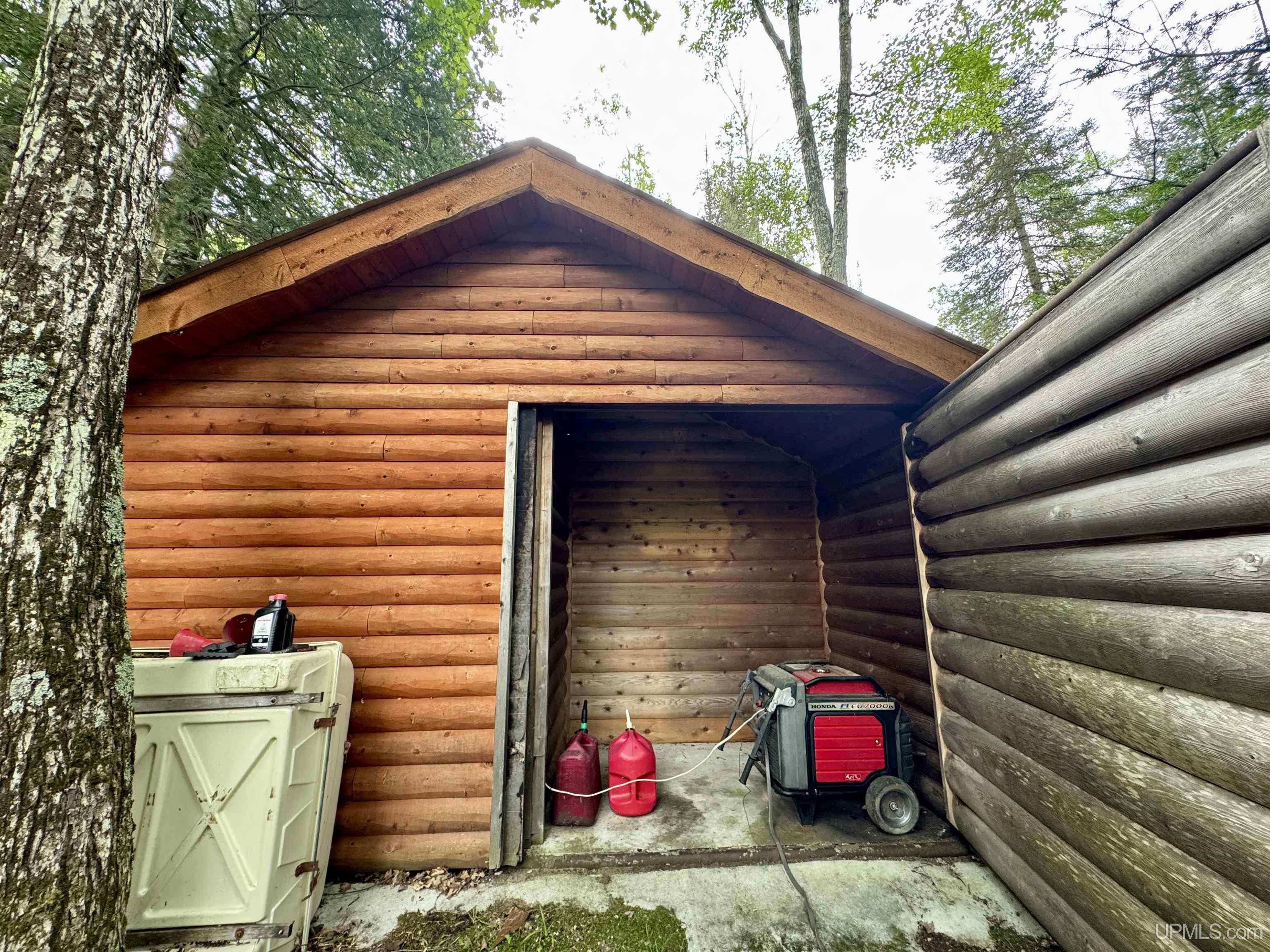 main property photo 15
