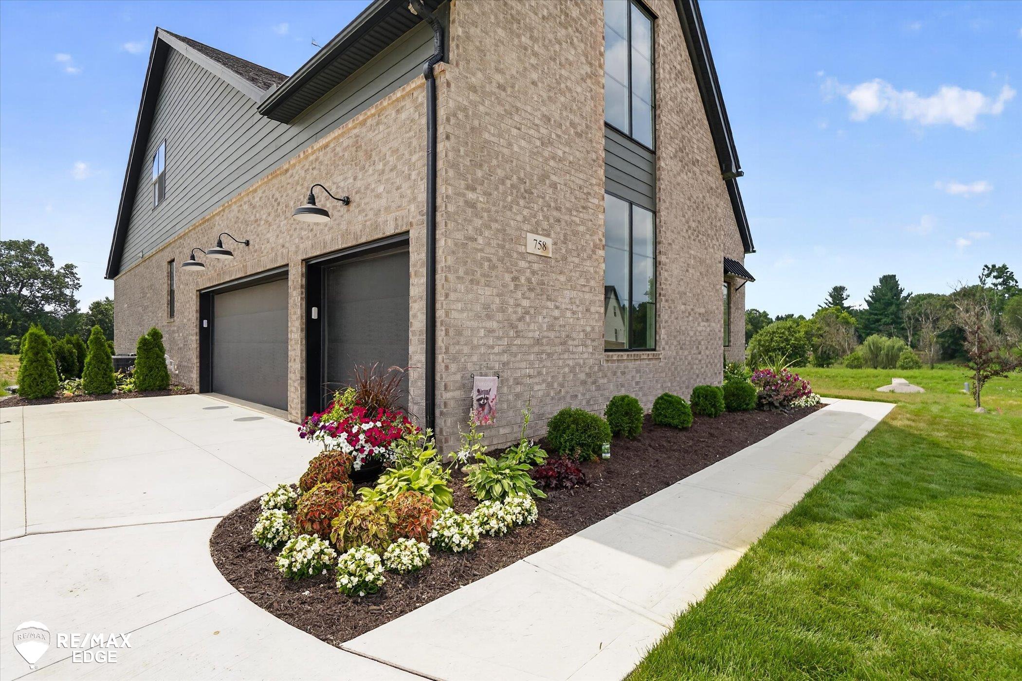 main property photo 61