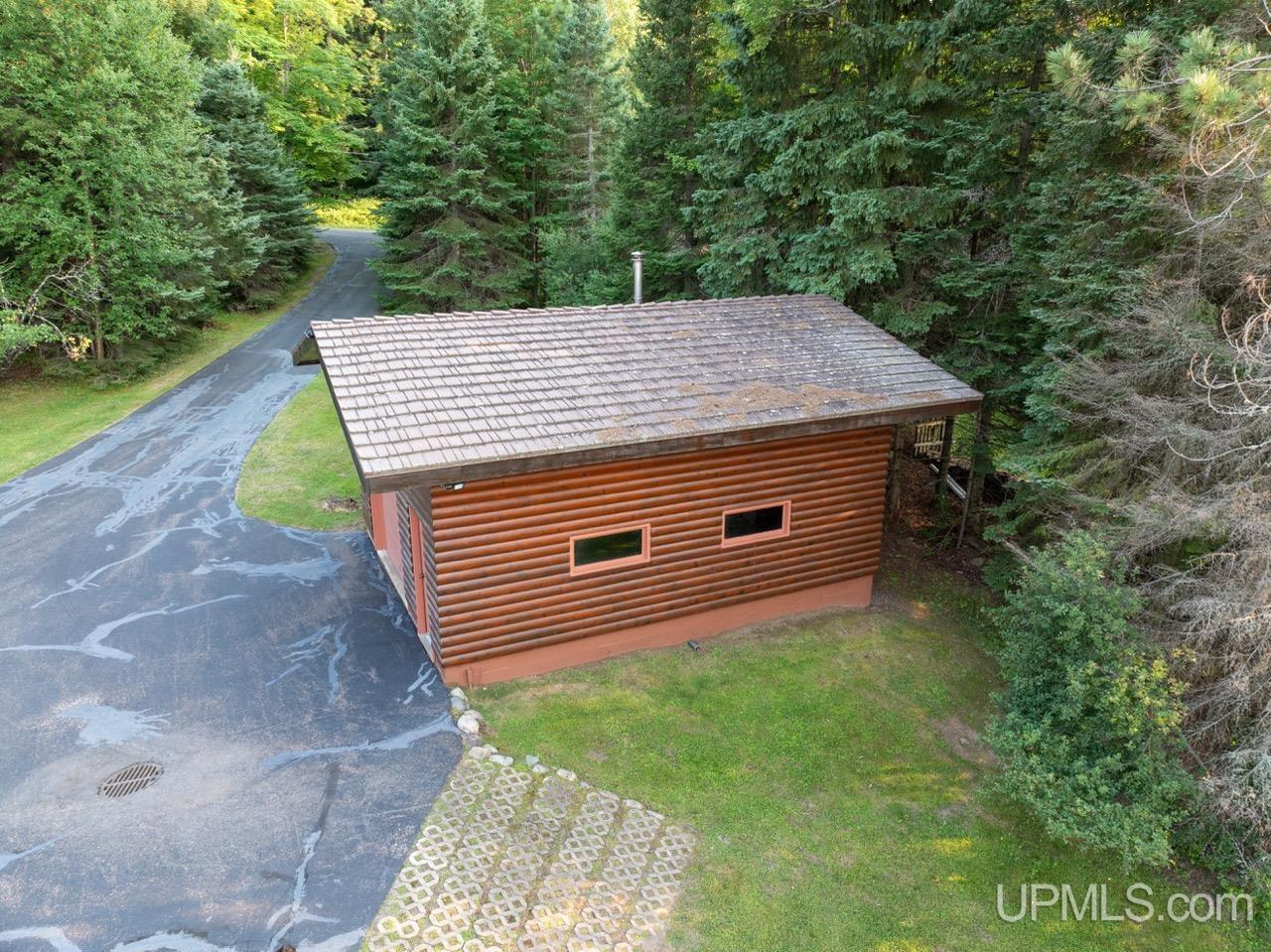 main property photo 48