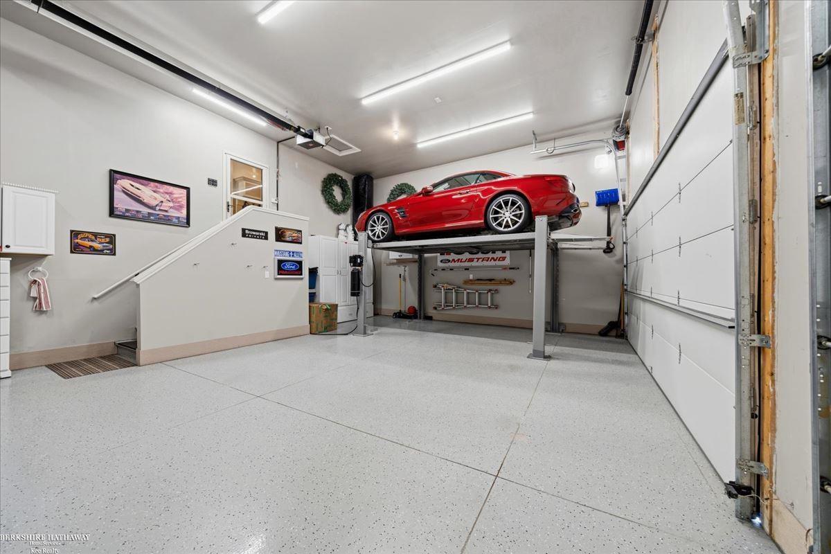 main property photo 81