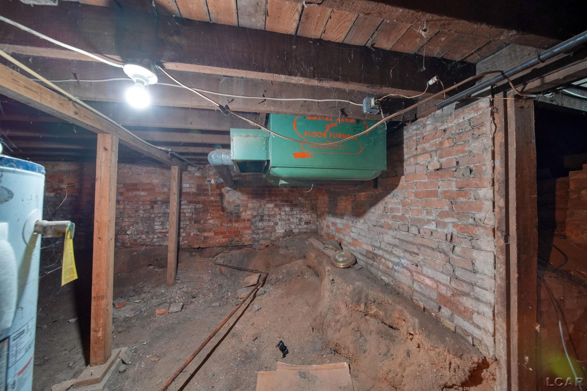 main property photo 25