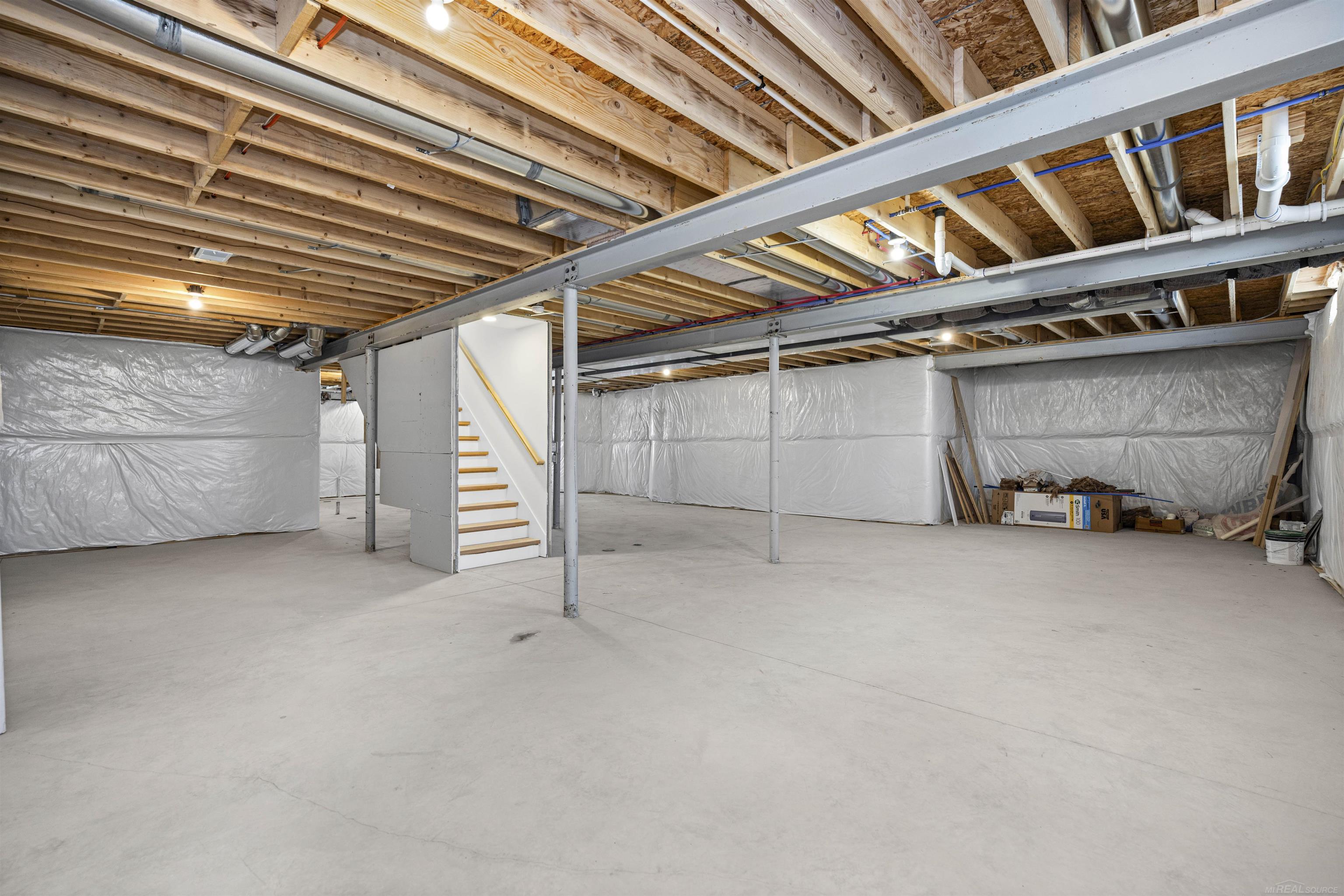 main property photo 54