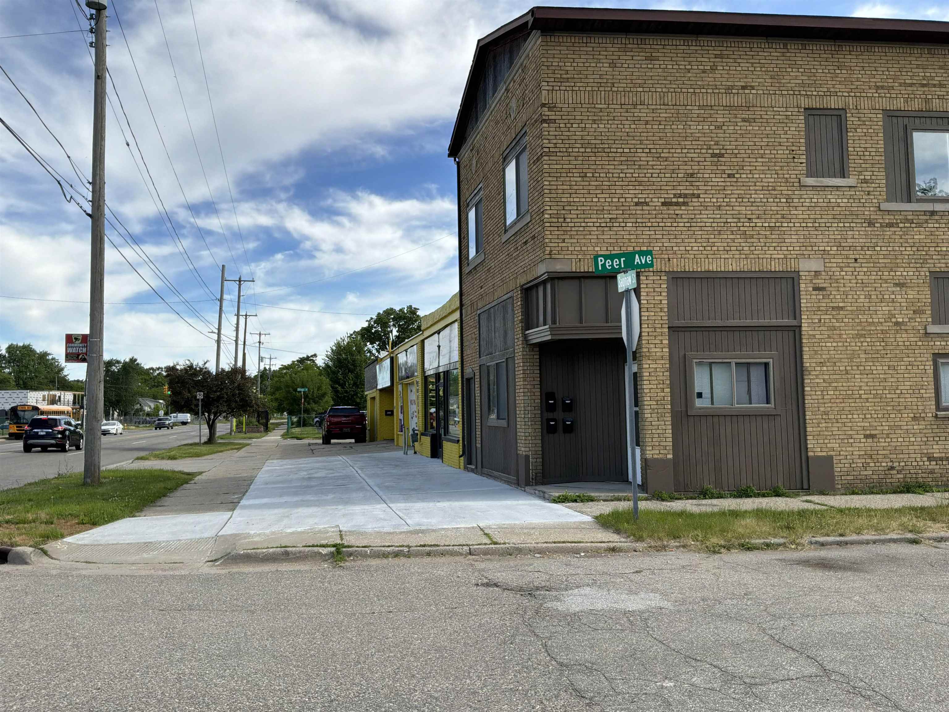 main property photo 3