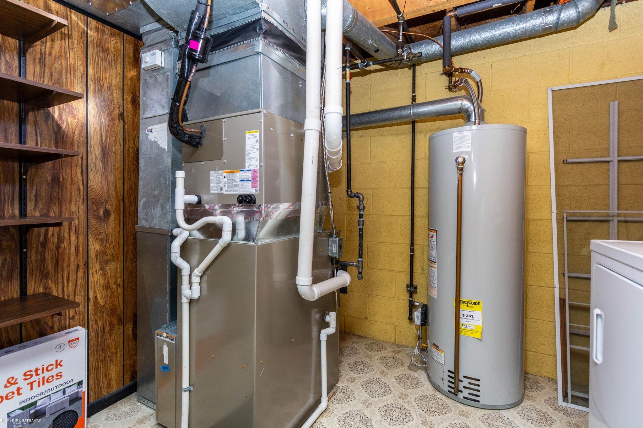 main property photo 33