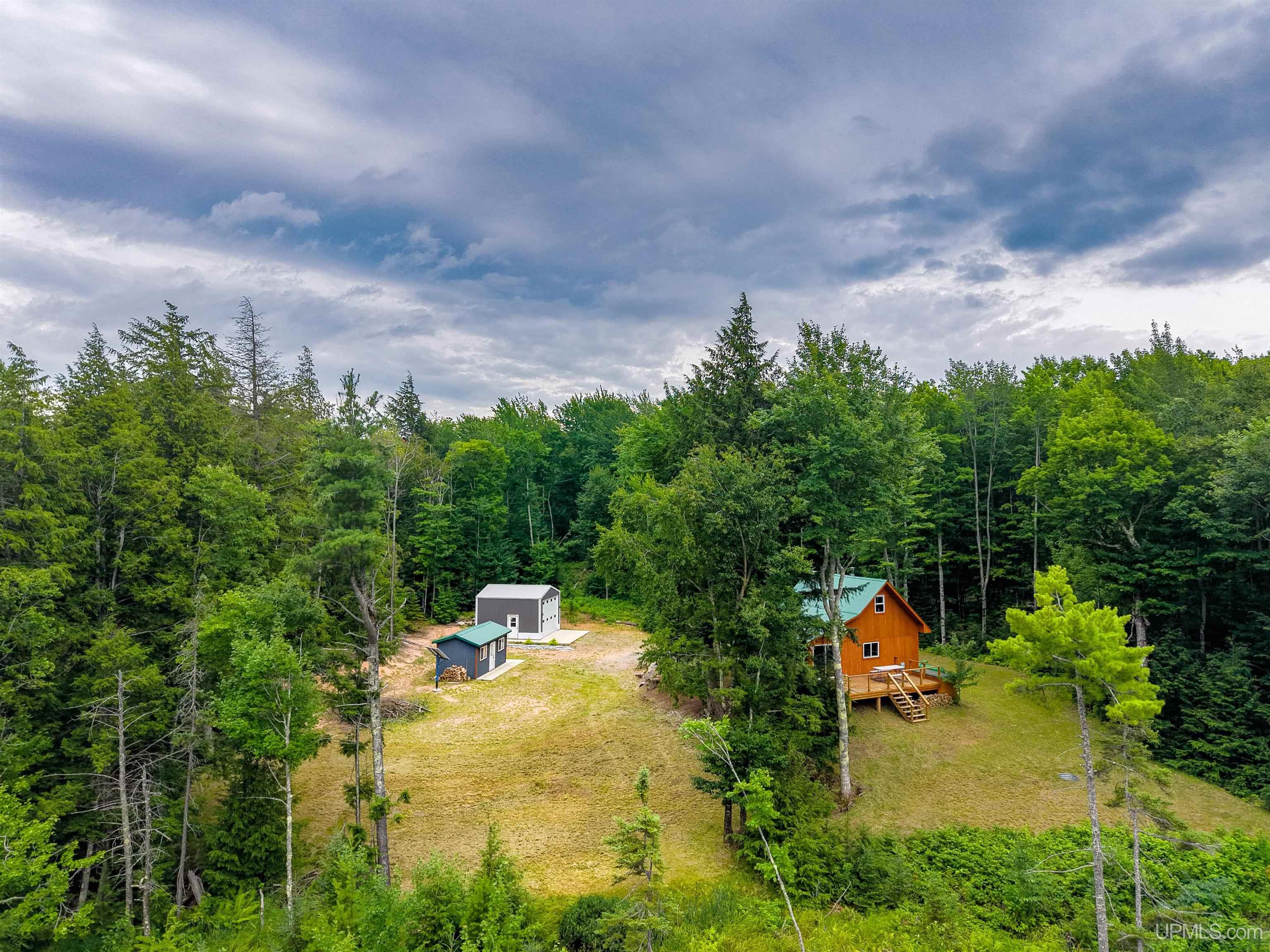 main property photo 31