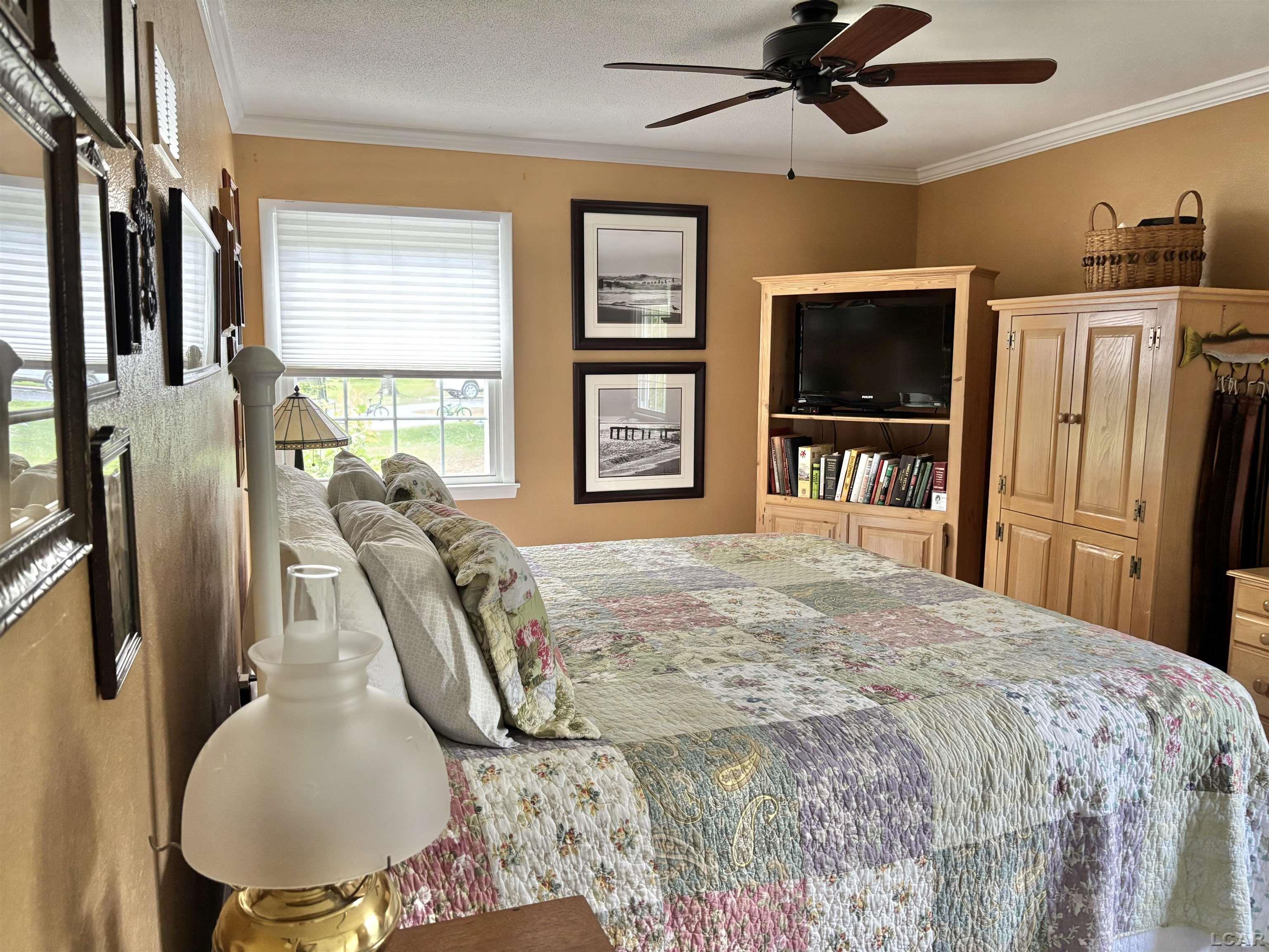 main property photo 38