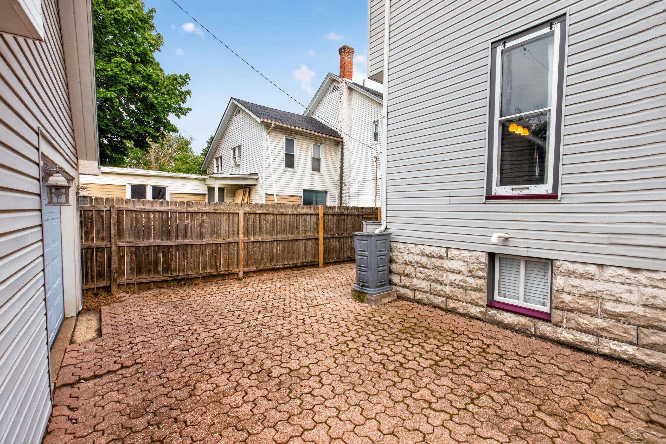 main property photo 51
