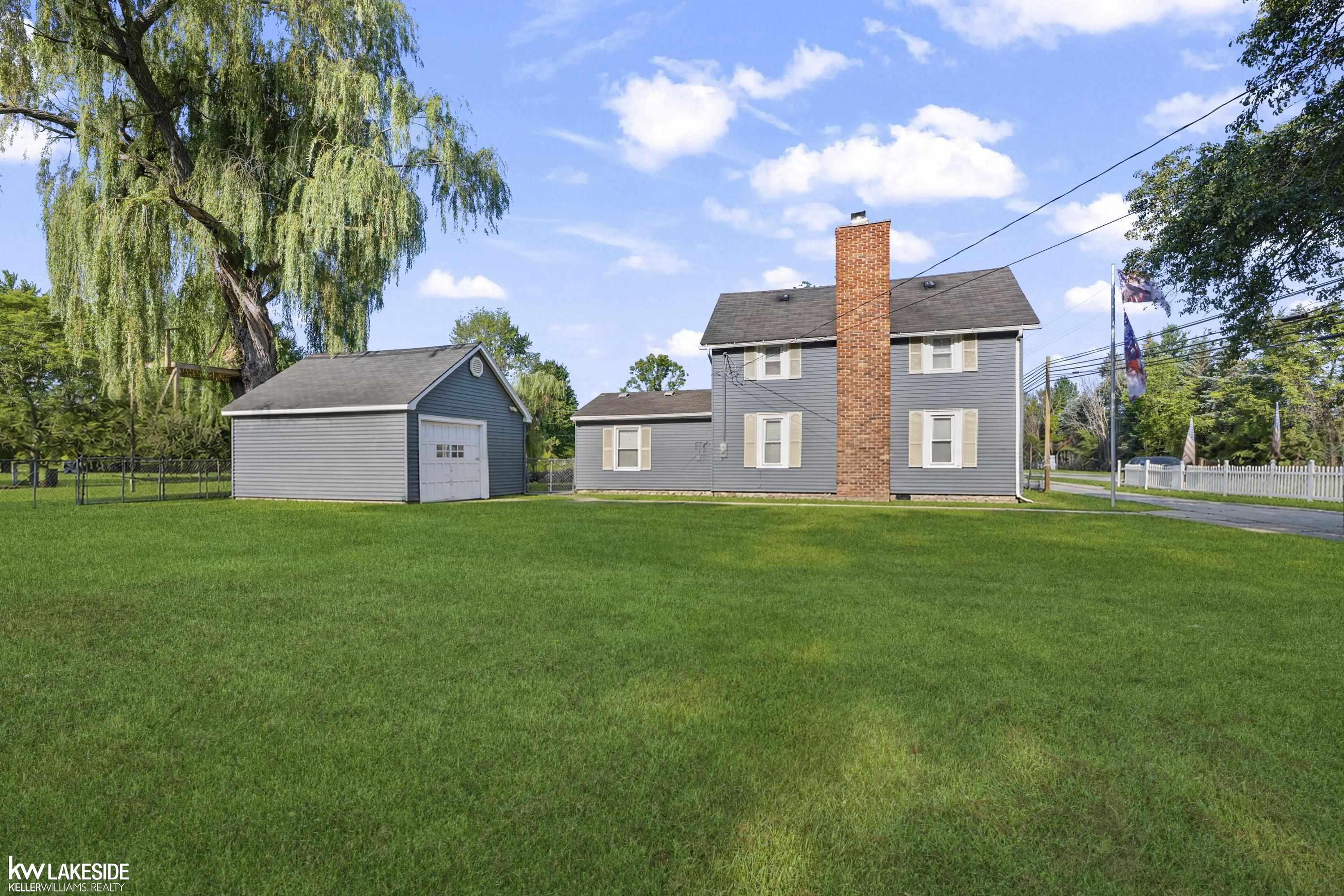 main property photo 22